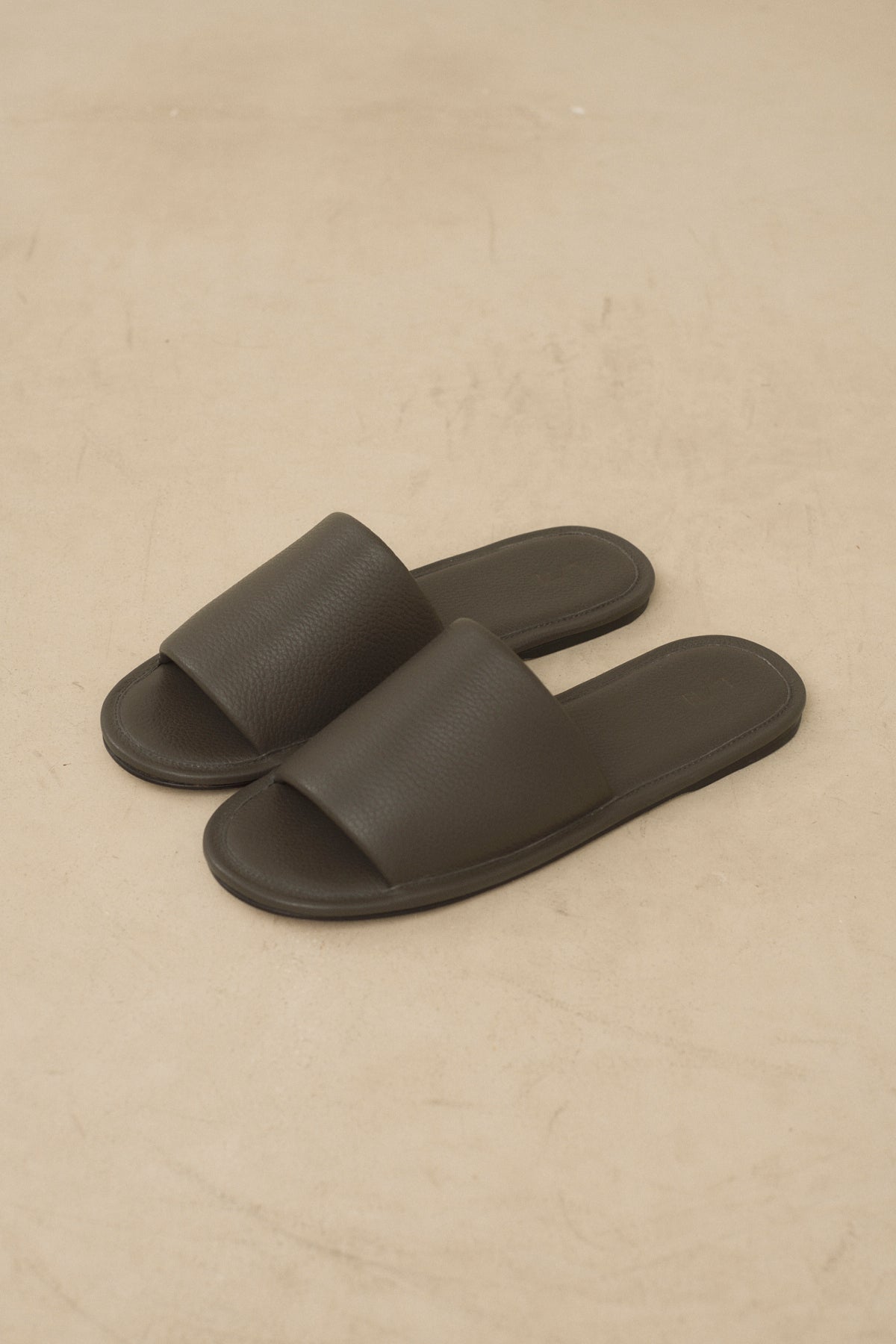 SOFT SLIPPER