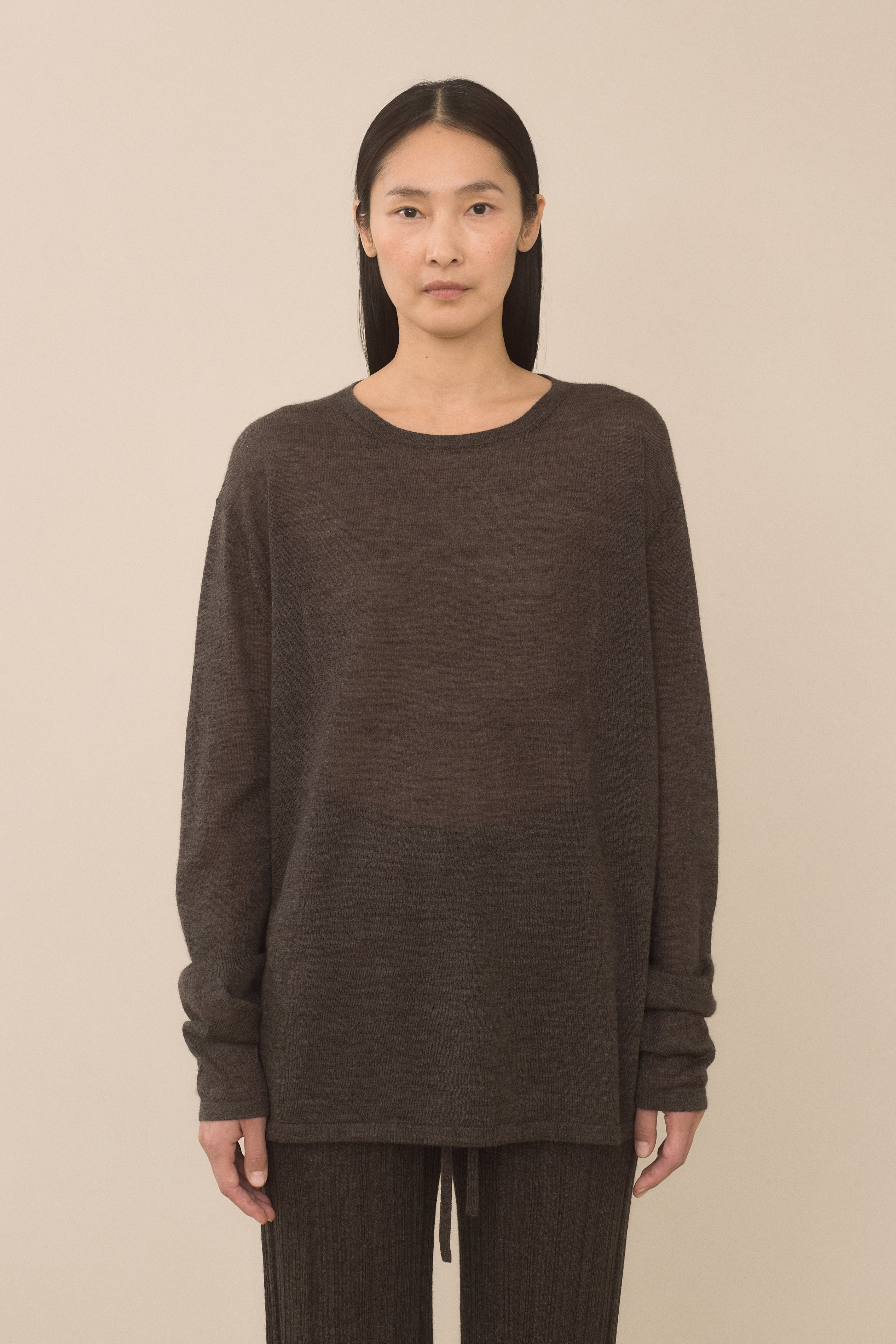SUPER FINE CREWNECK