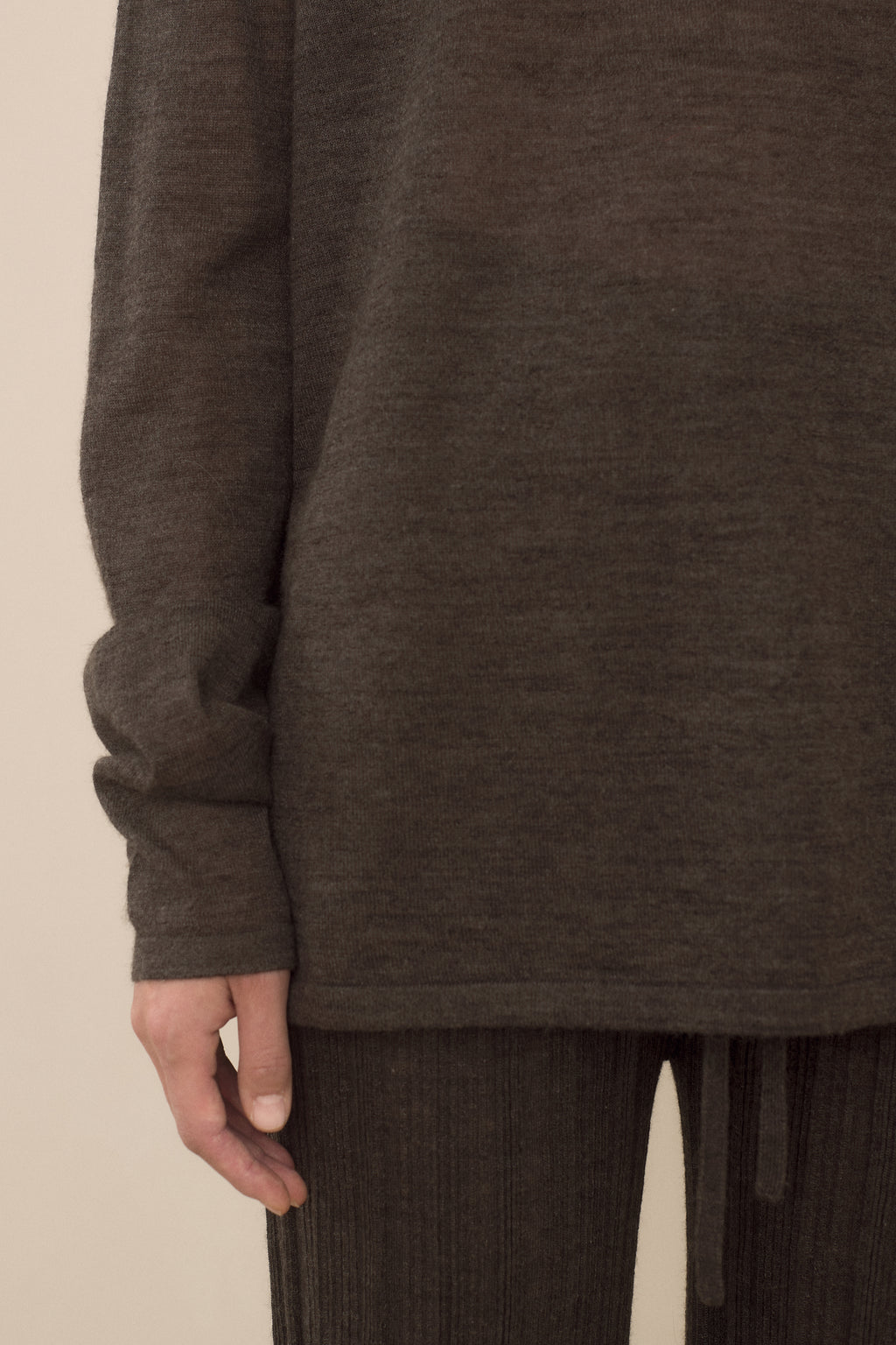 SUPER FINE CREWNECK