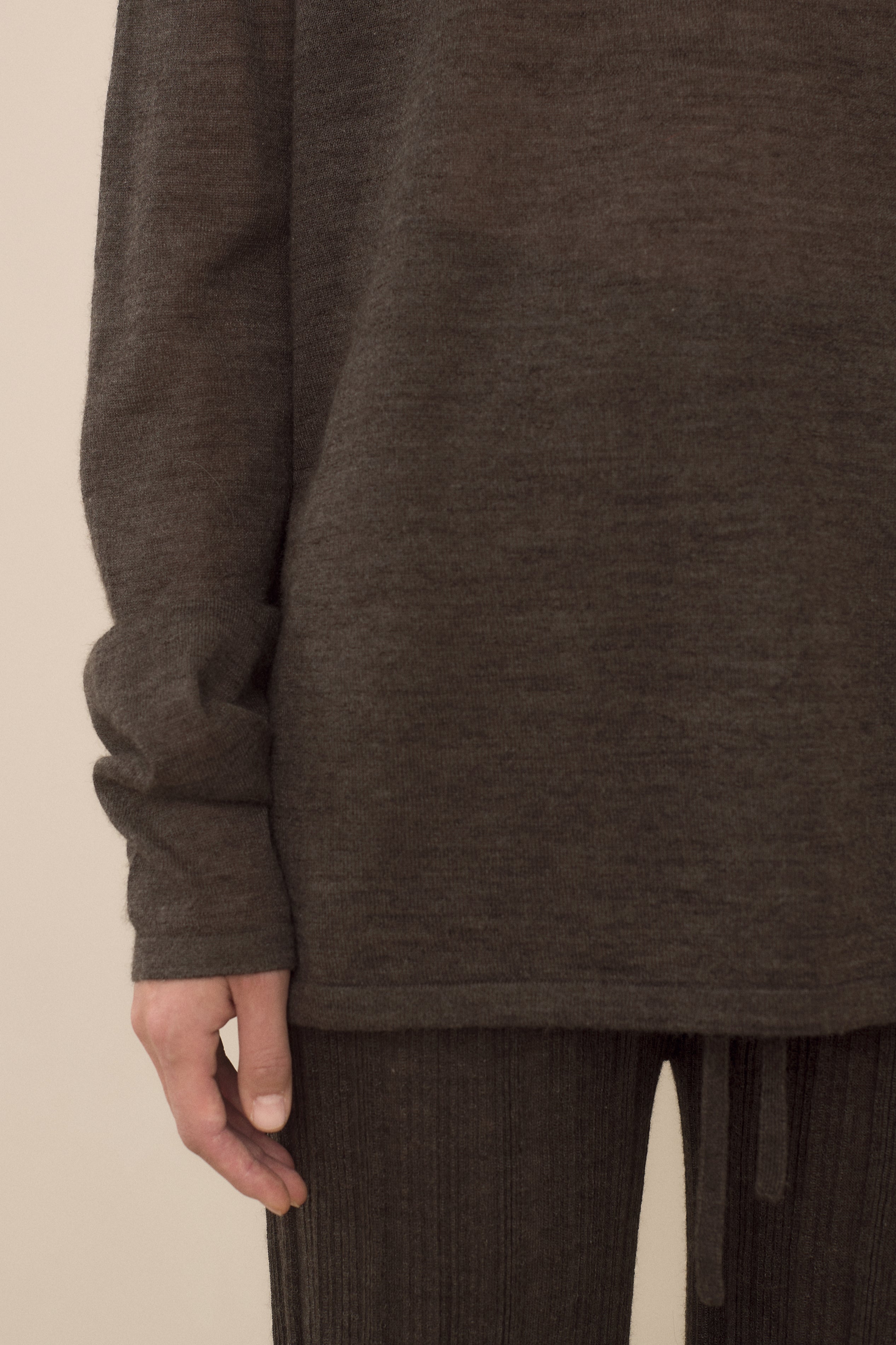 SUPER FINE CREWNECK