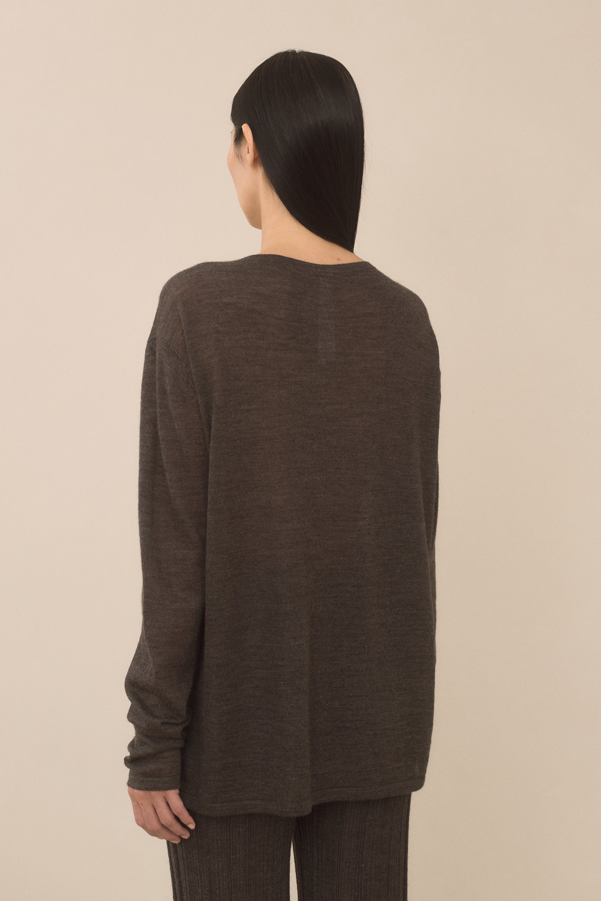 SUPER FINE CREWNECK