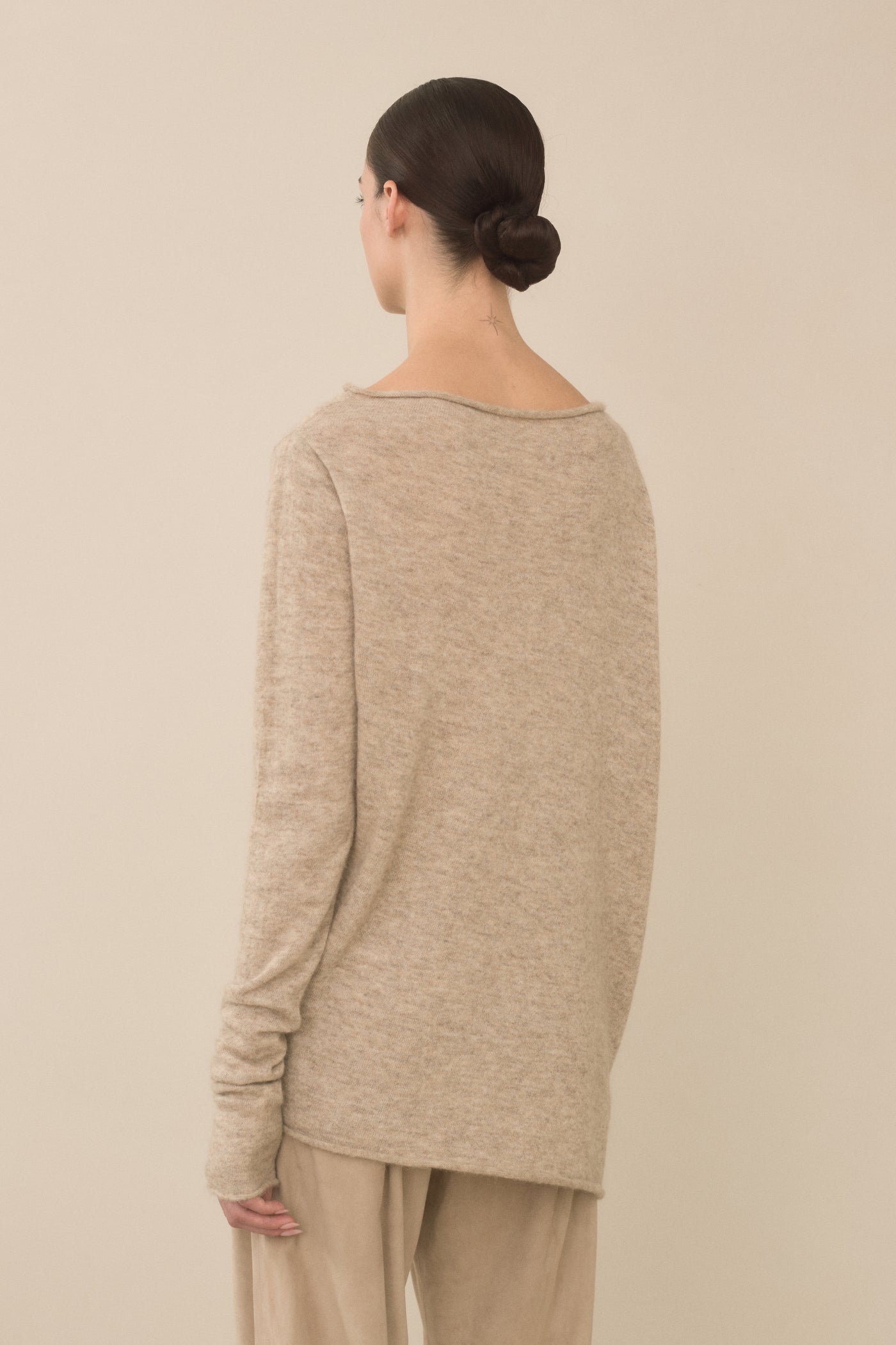 ASKEW BOATNECK