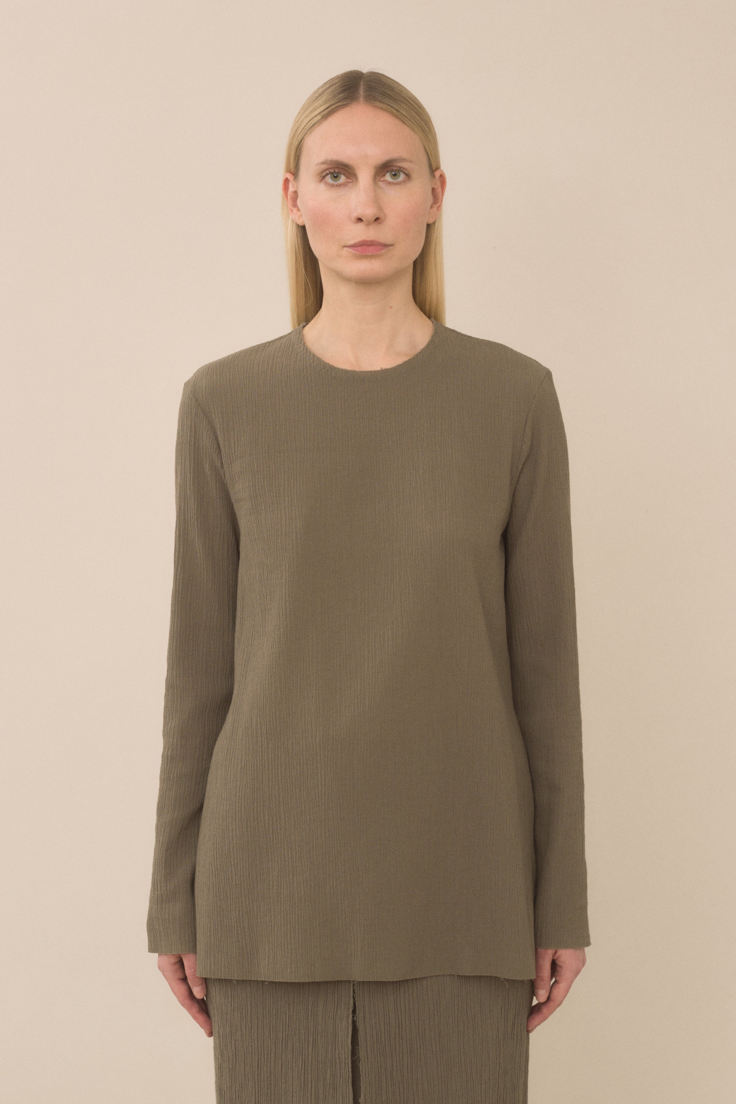 RAW APRON TOP
