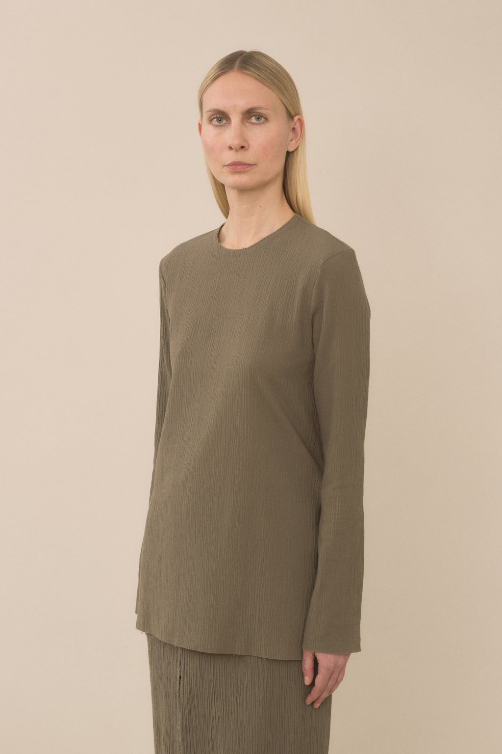 RAW APRON TOP