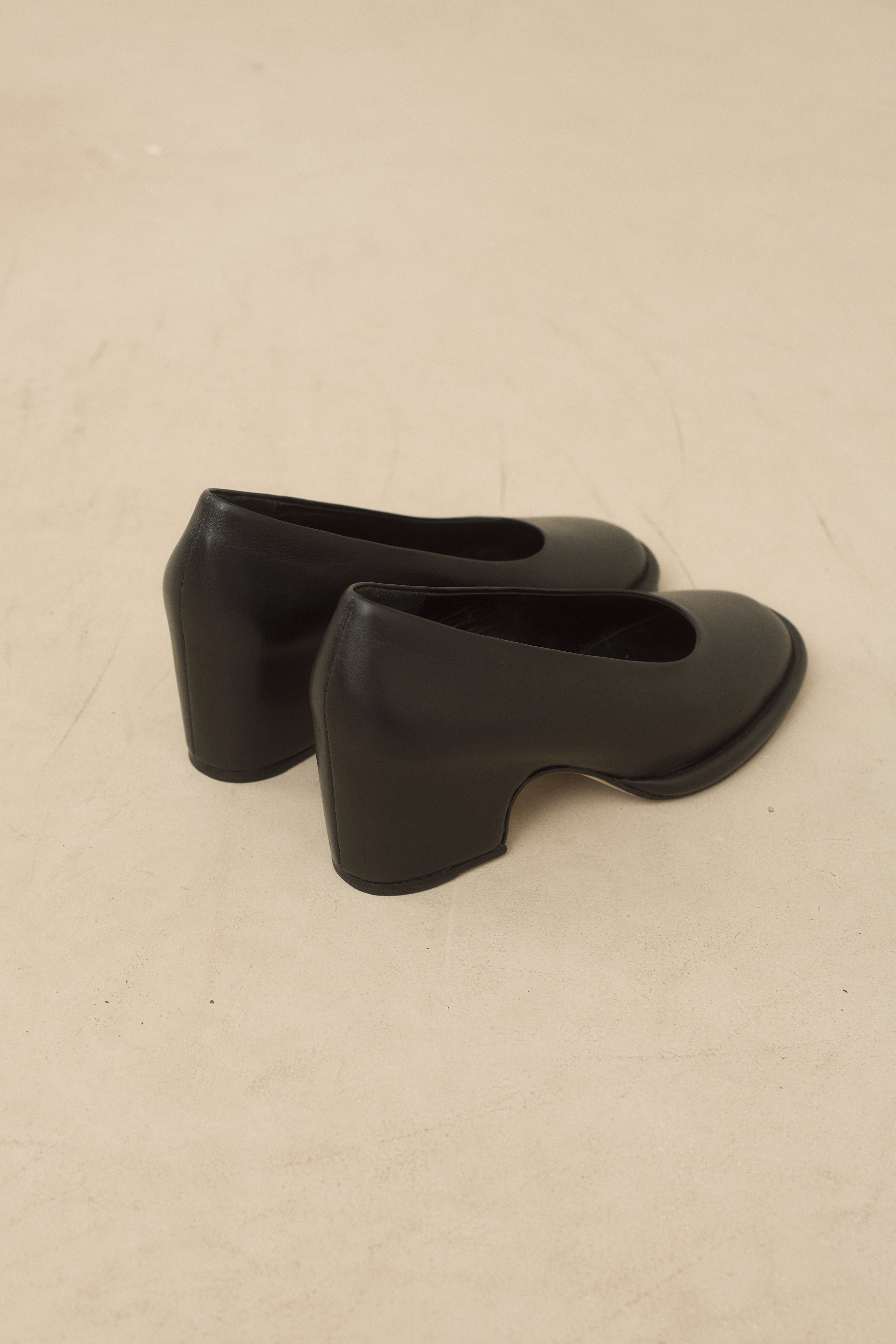 Lauren manoogian DOWEL PUMP 新品 ARCH PUMP – Lauren Manoogian
