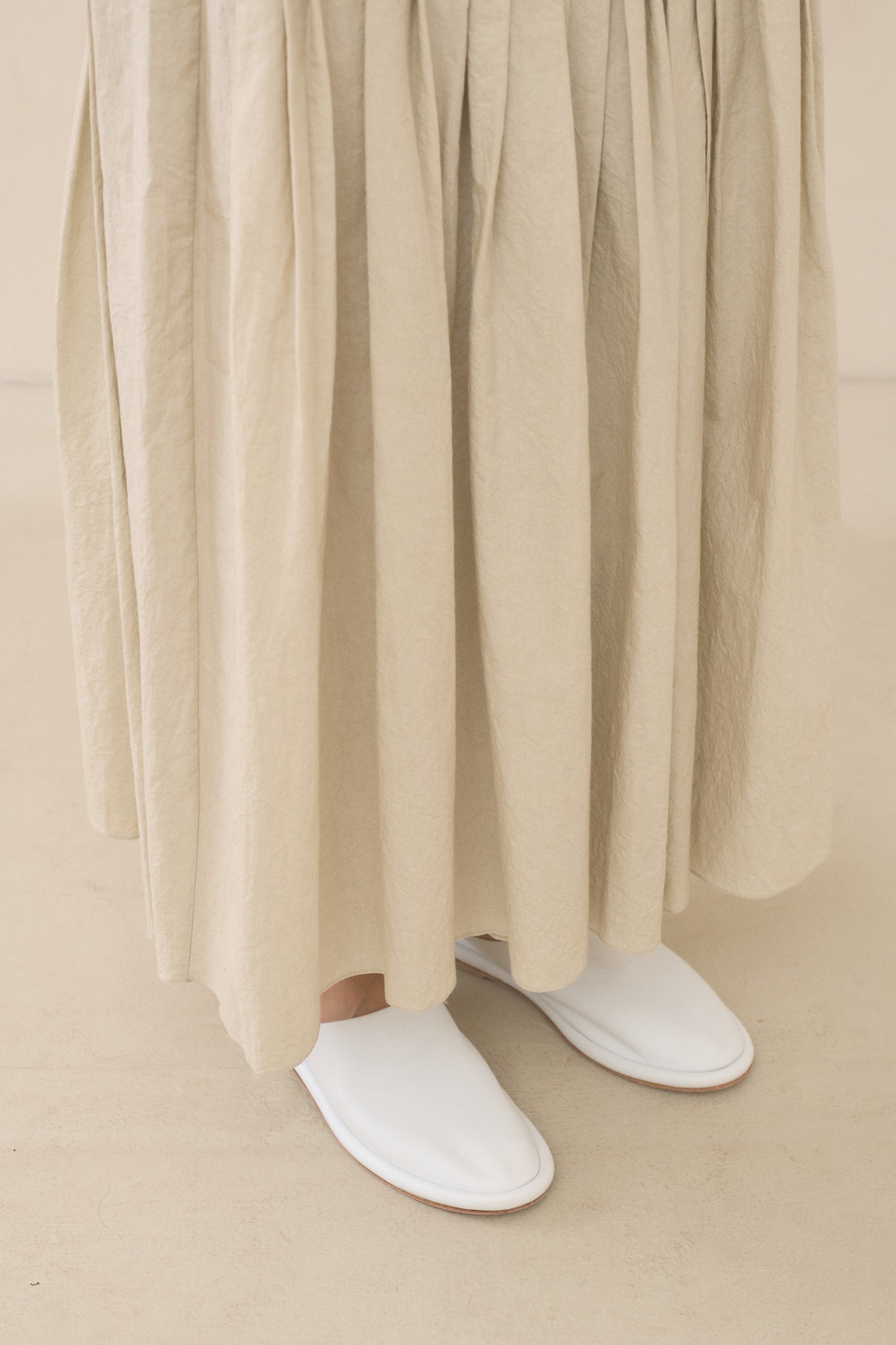 HAND PLEAT SKIRT