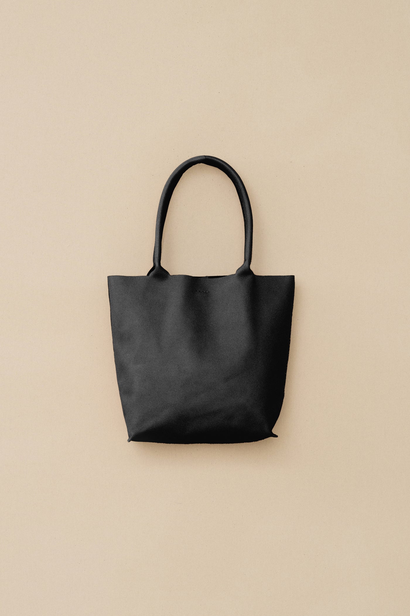 BASE TOTE