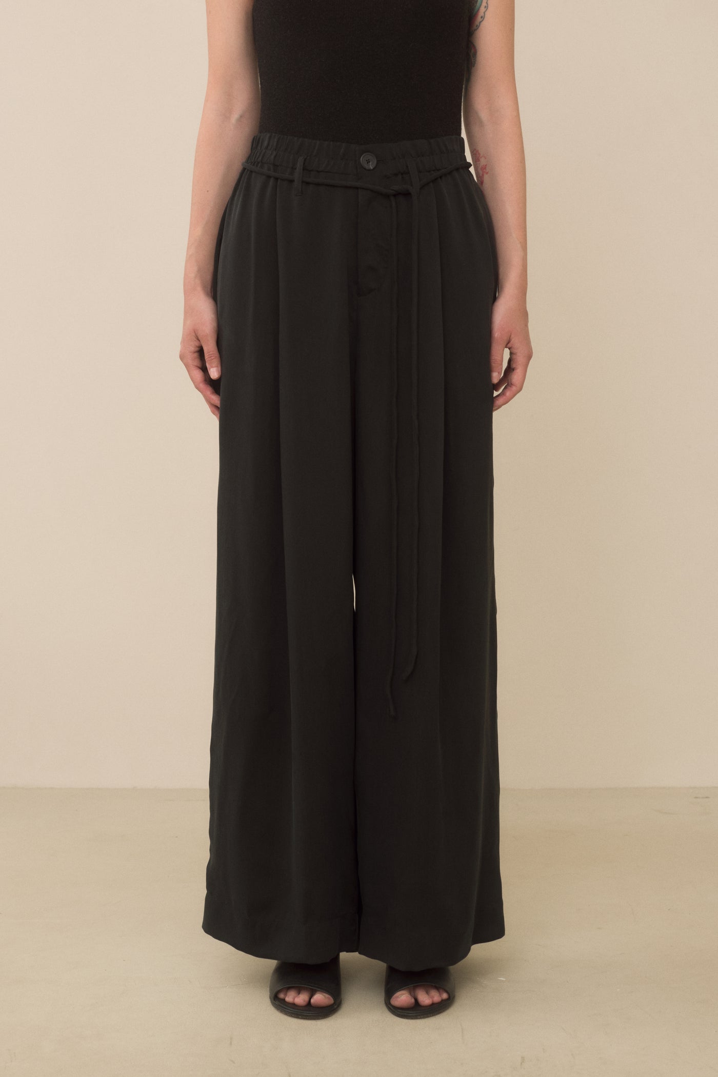 SANDED TROUSER