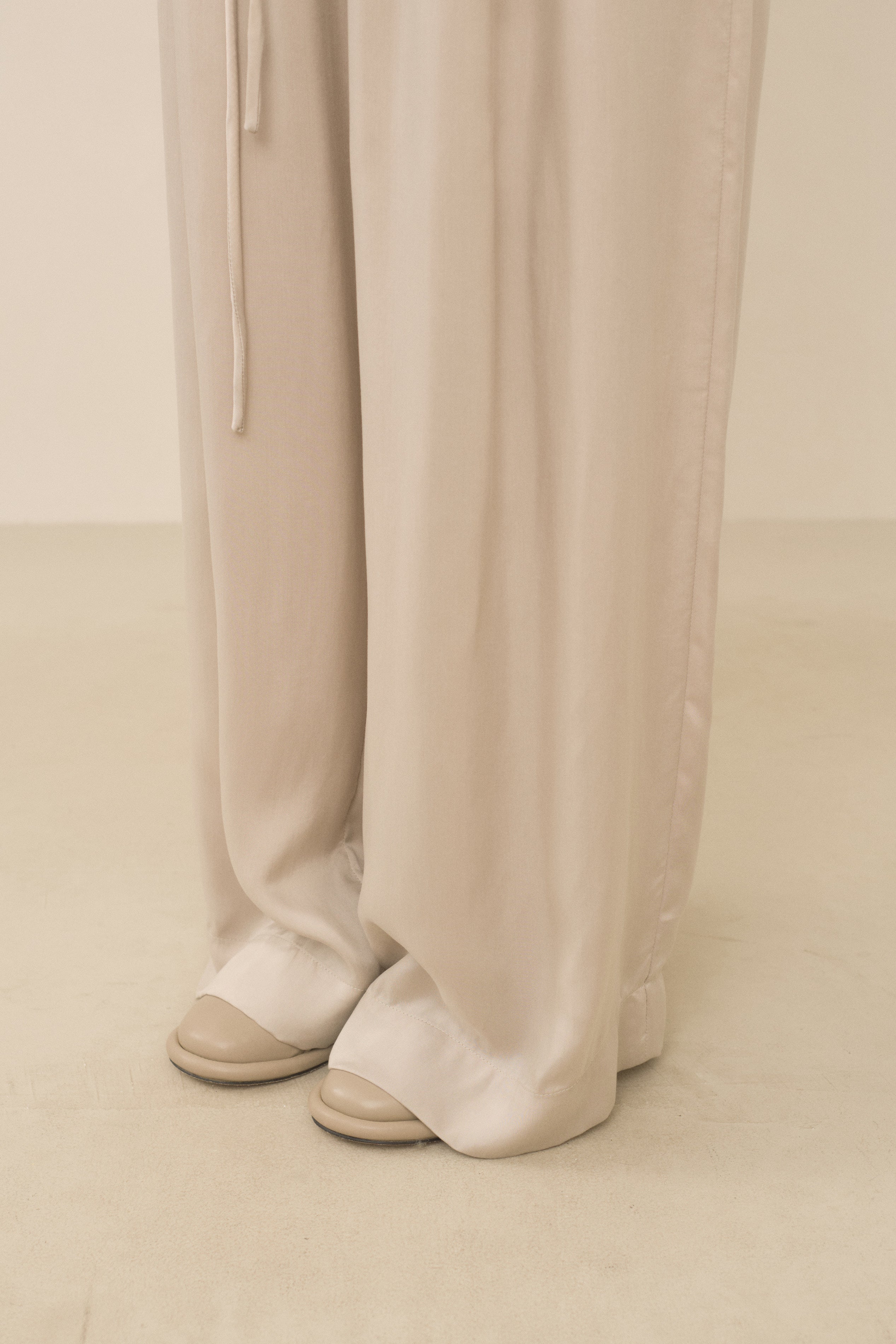 SANDED TROUSER