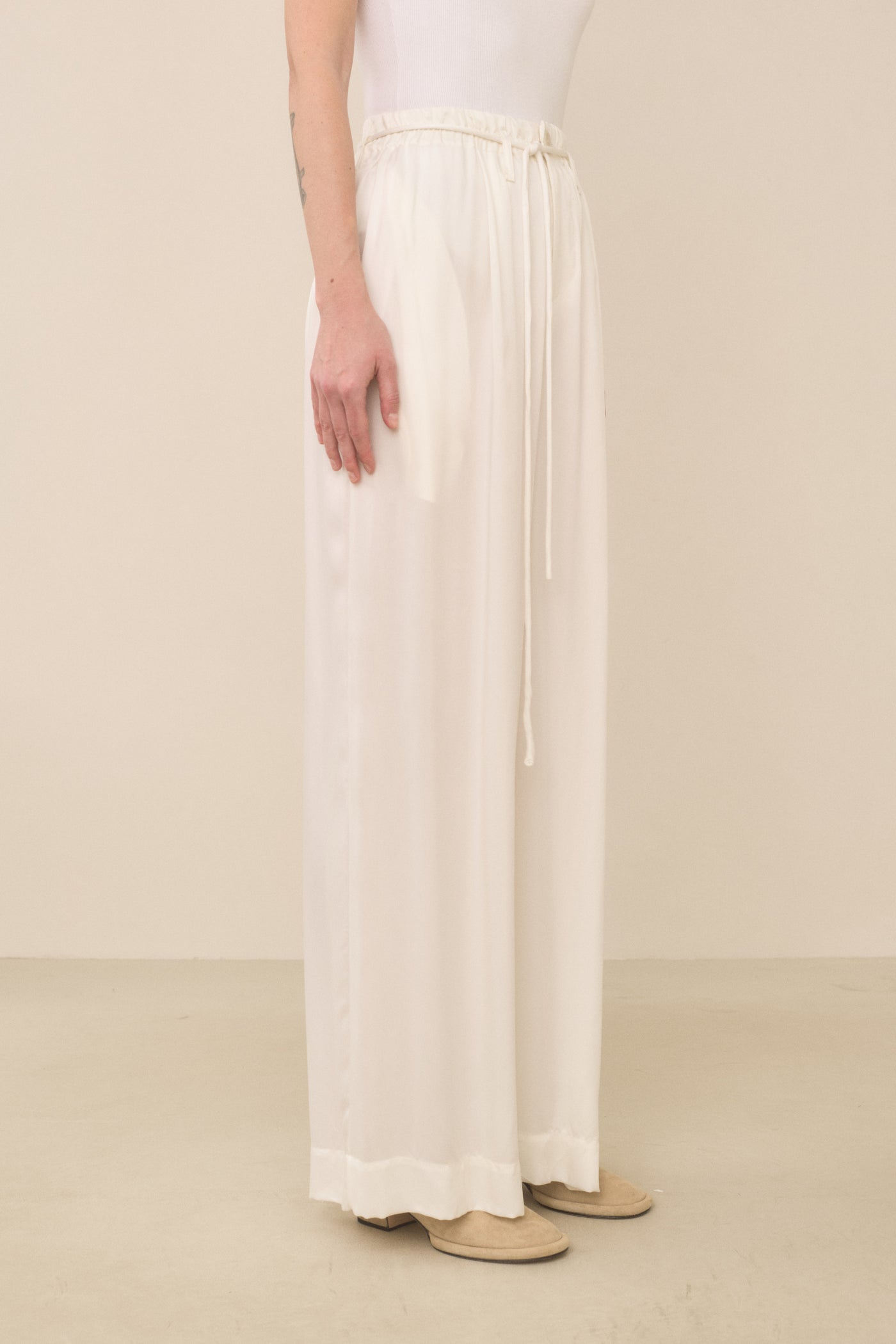 SANDED TROUSER