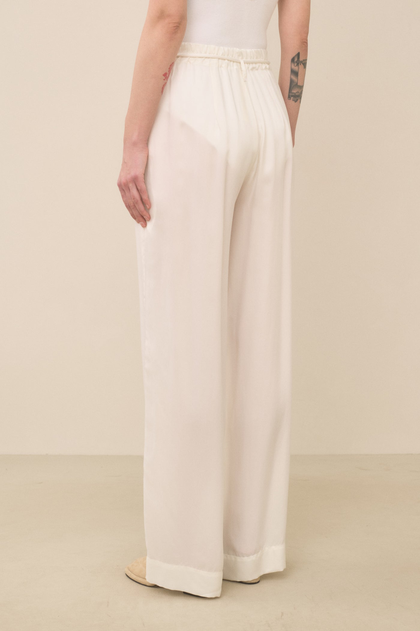 SANDED TROUSER