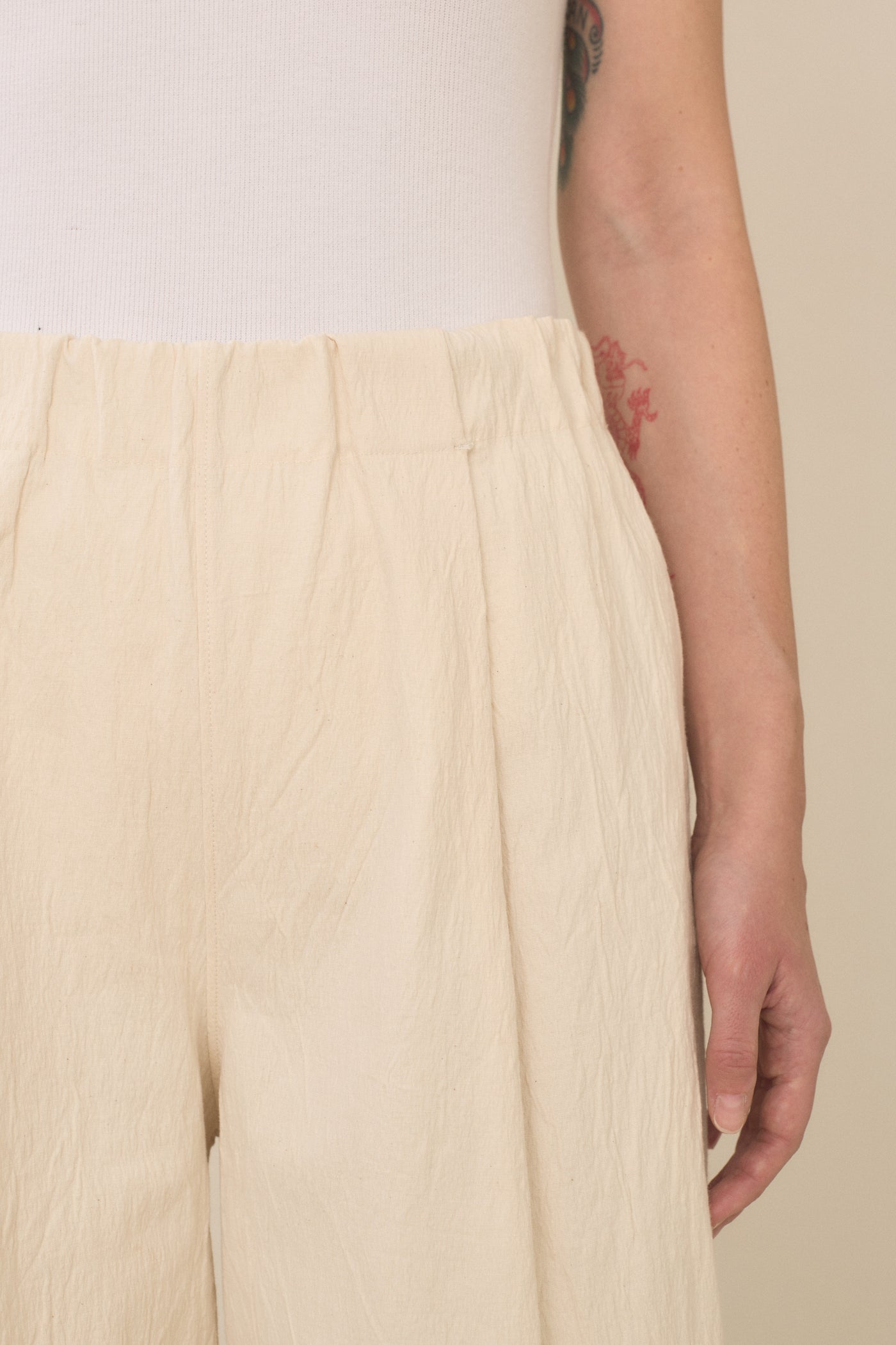 TEXTURE TROUSER