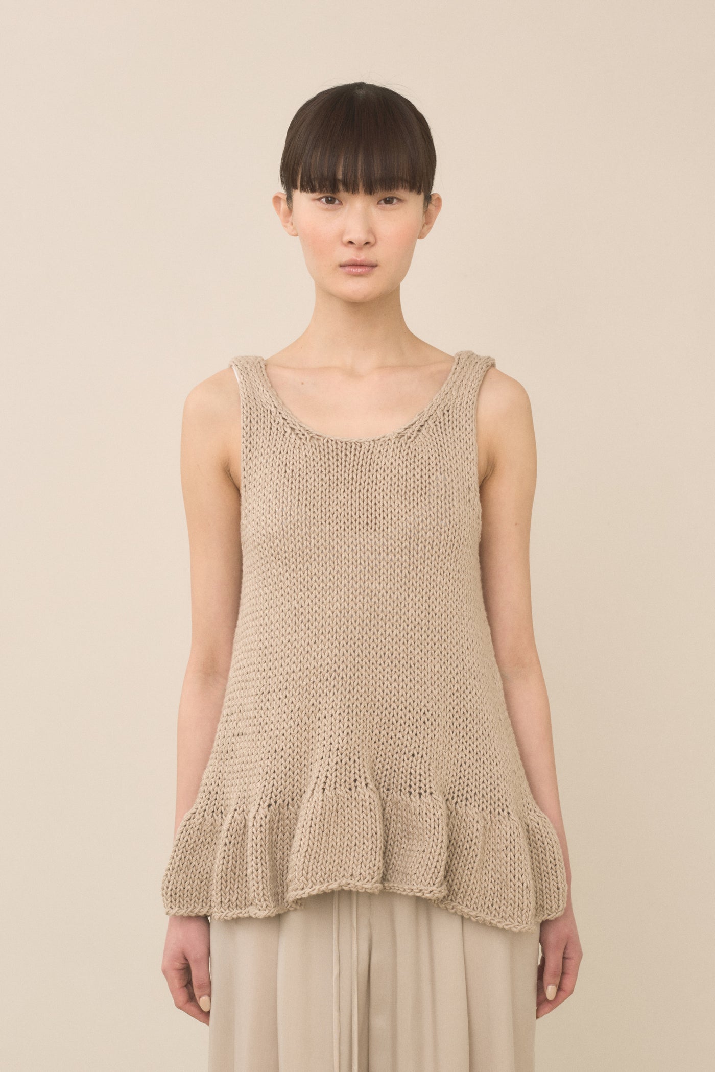 HANDKNIT RUFFLE TANK