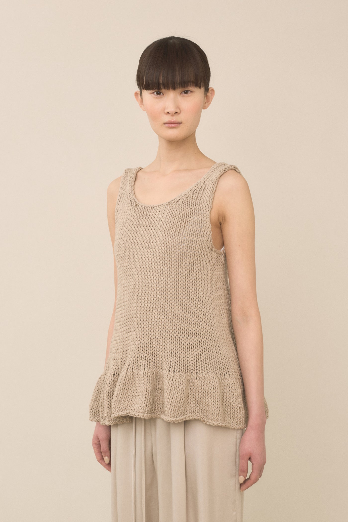HANDKNIT RUFFLE TANK