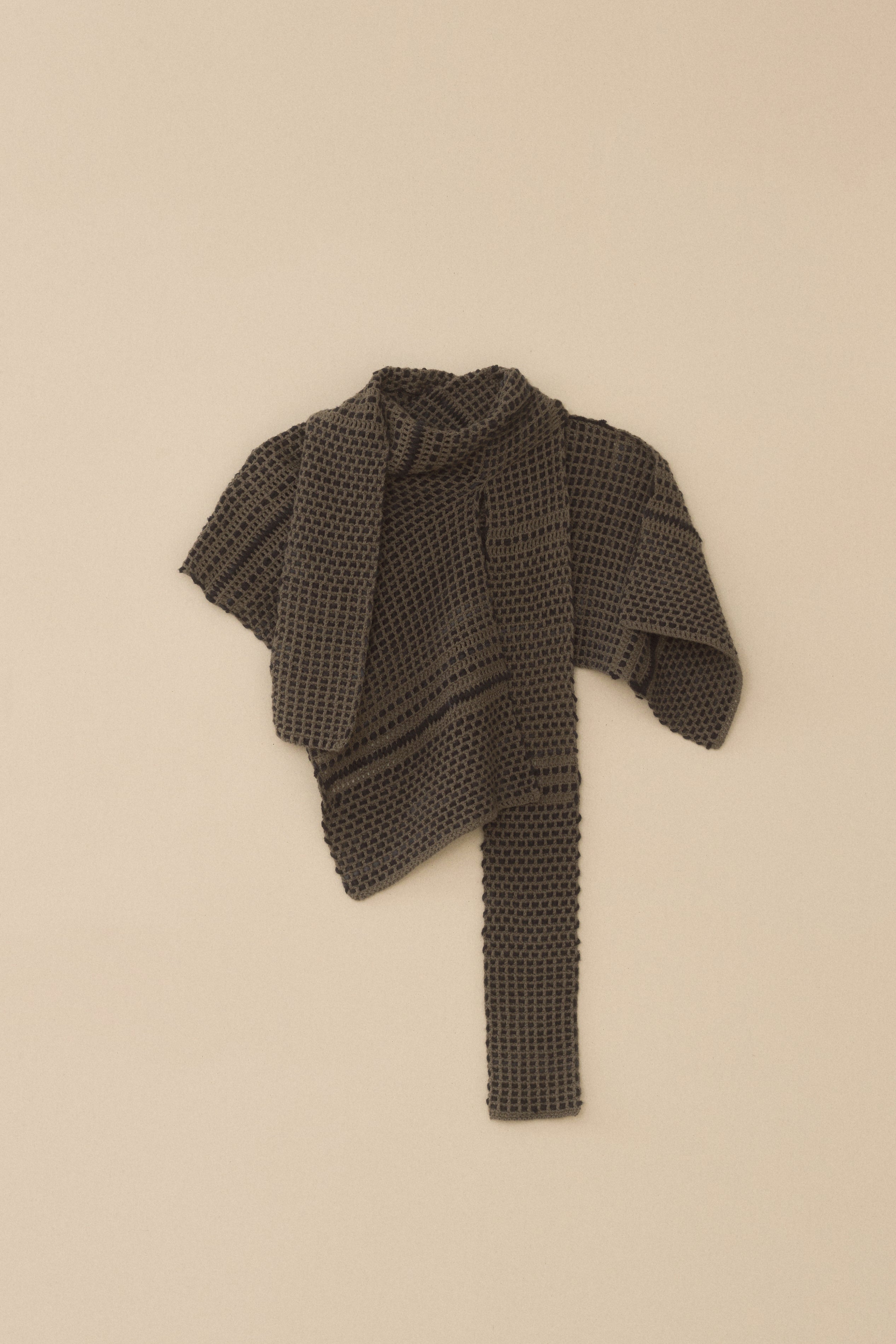 EMBROIDERED WRAP