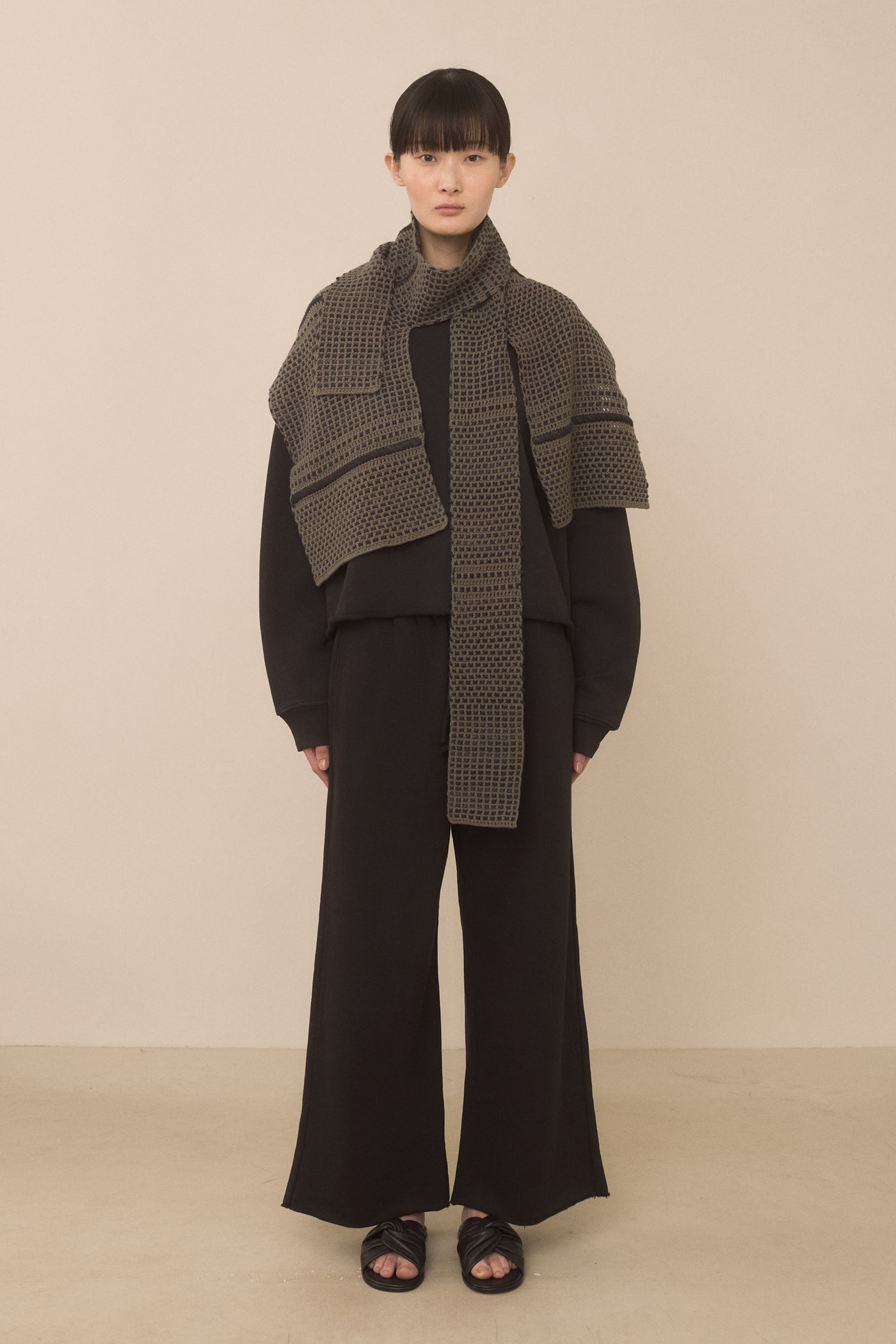 EMBROIDERED WRAP