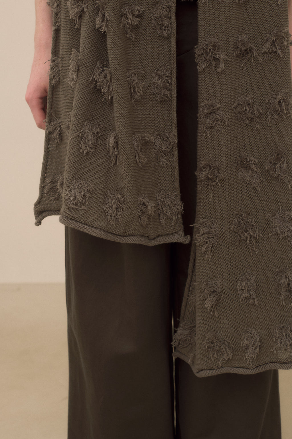 TUFTED WRAP