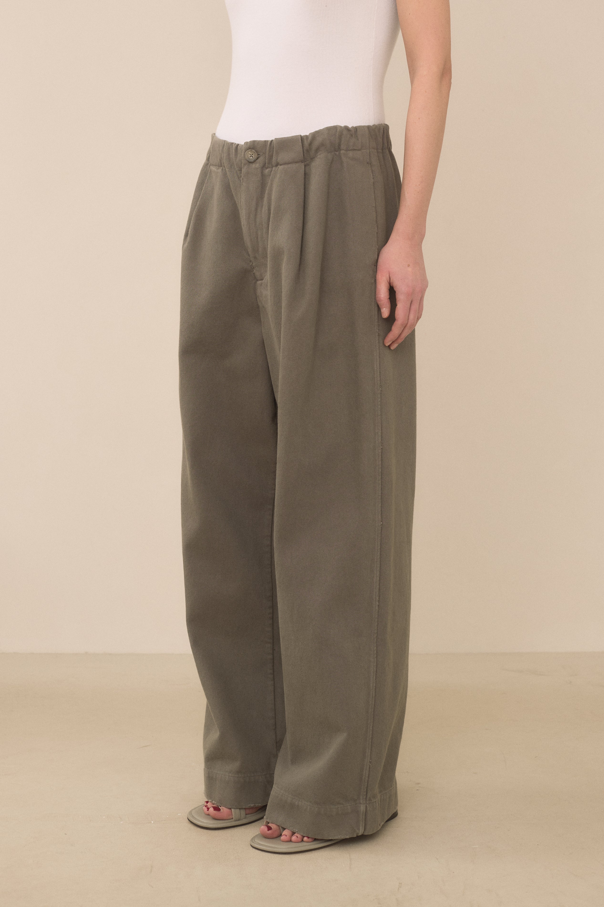 WASHED TROUSER