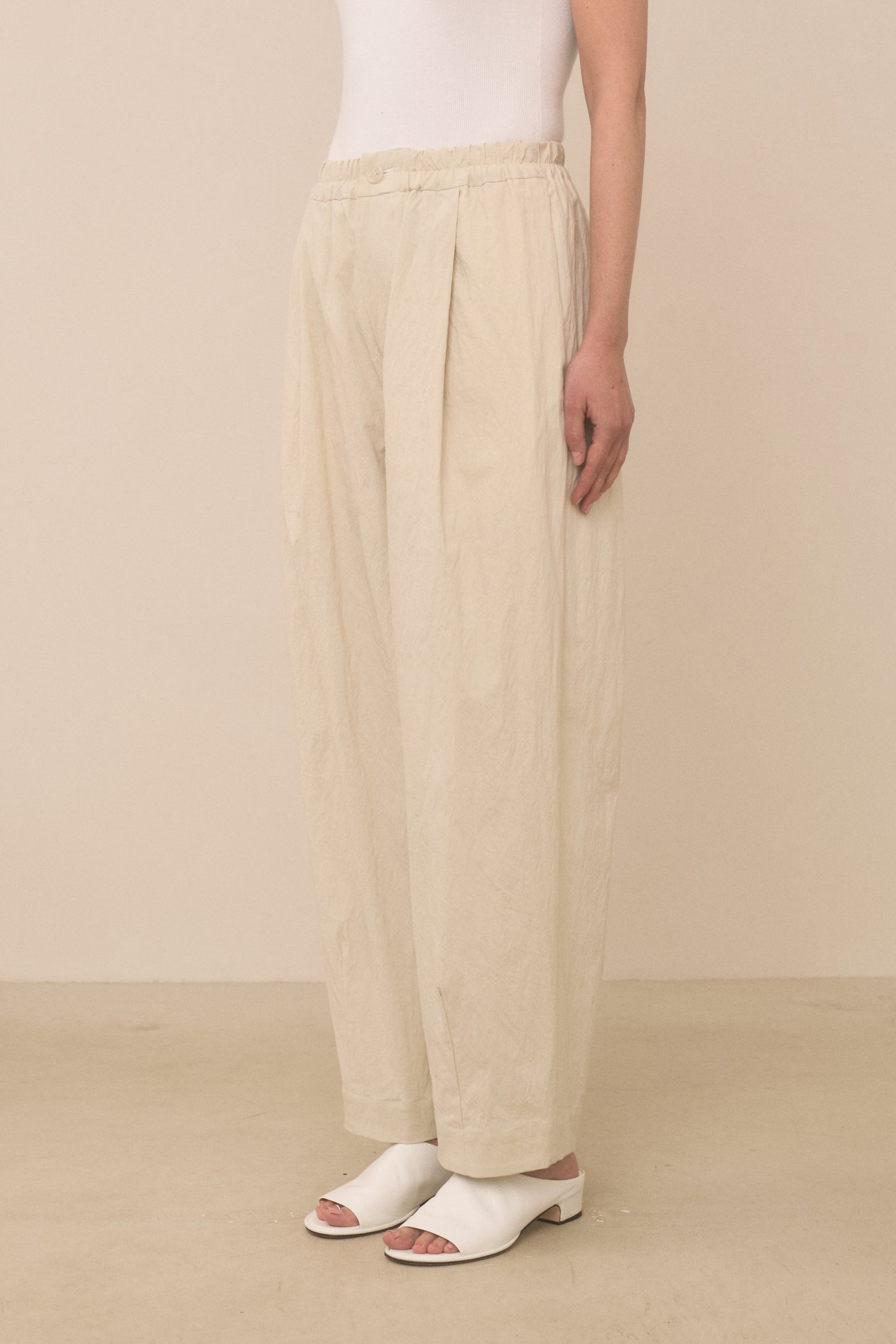 TAPER TROUSER