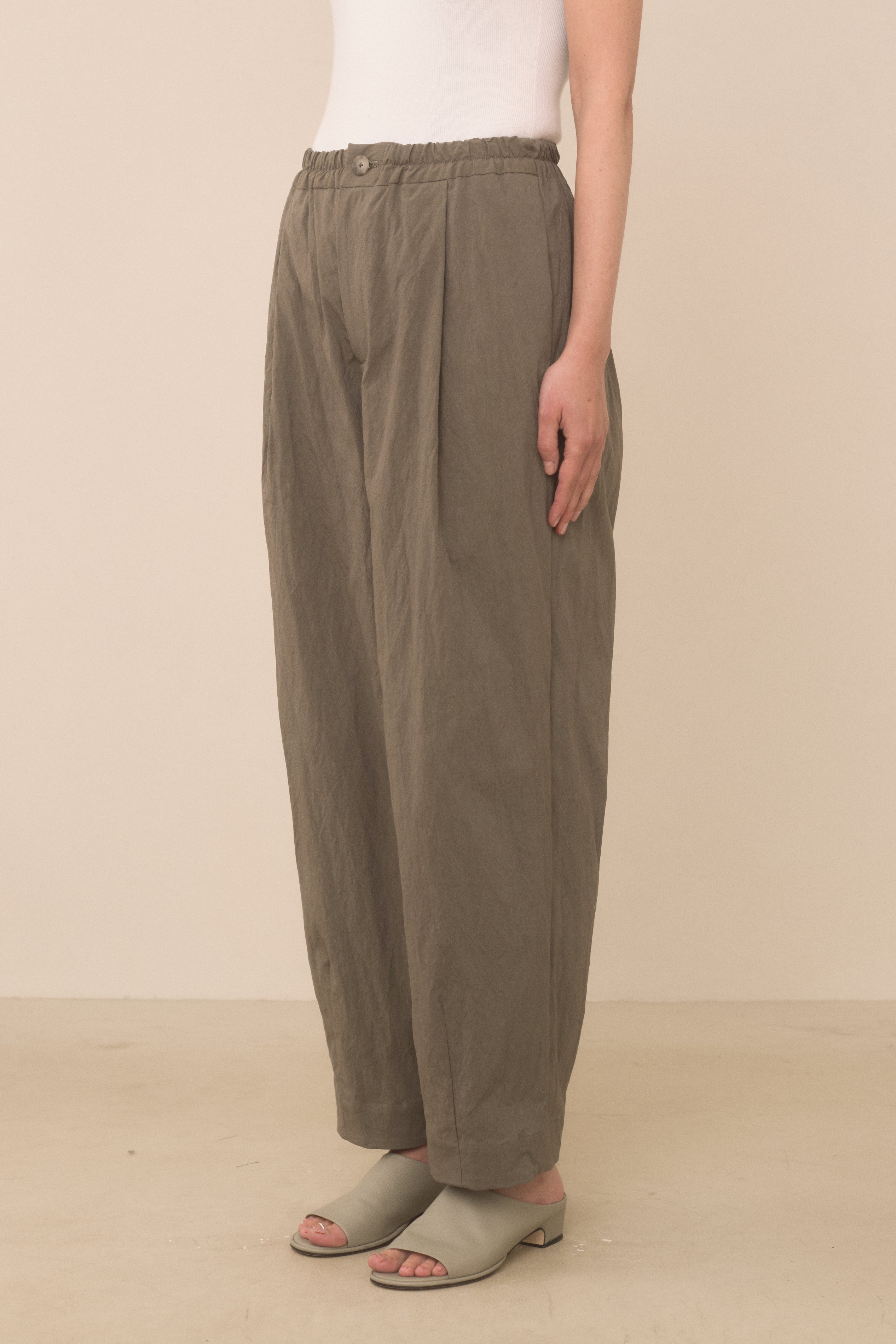 TAPER TROUSER
