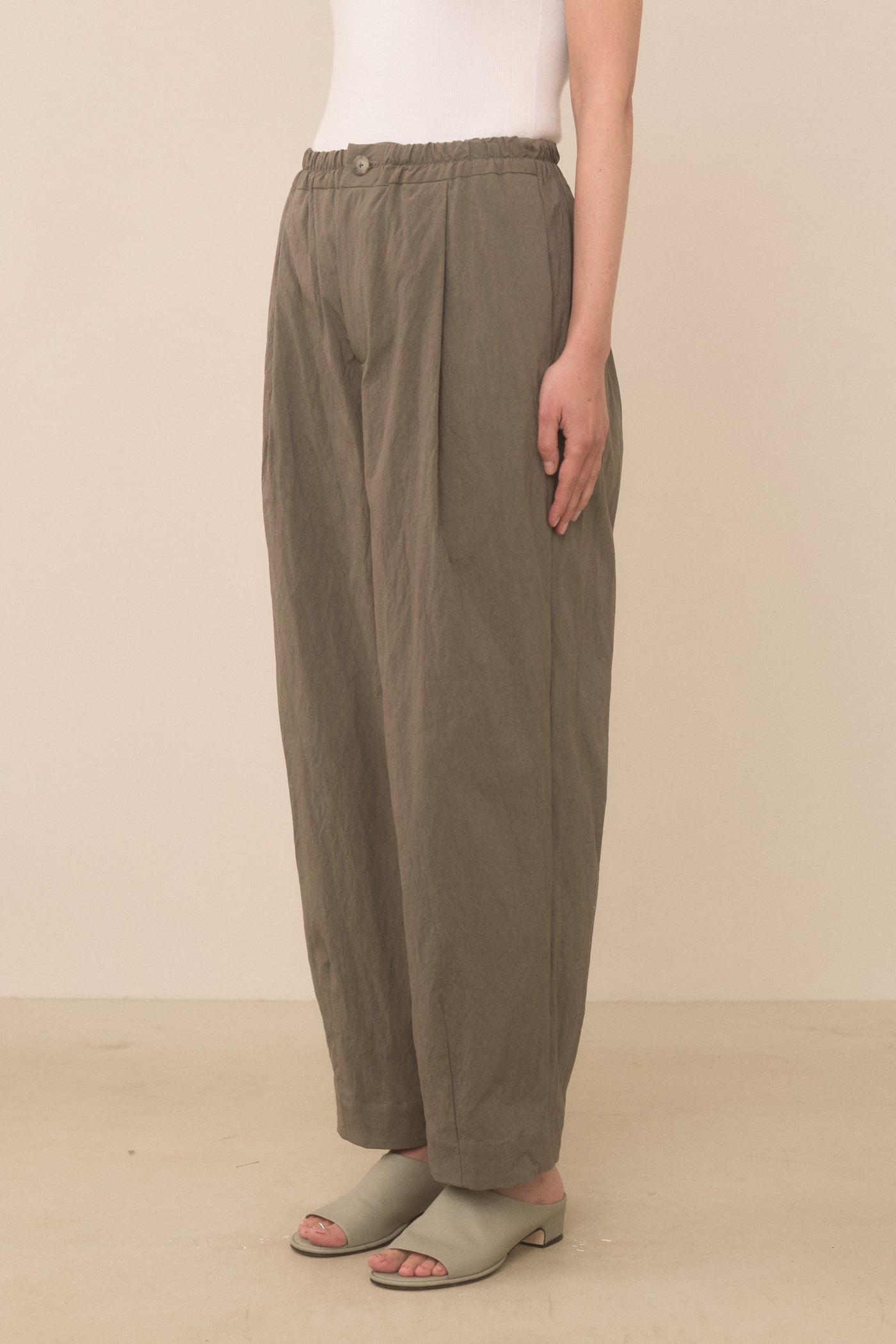 TAPER TROUSER