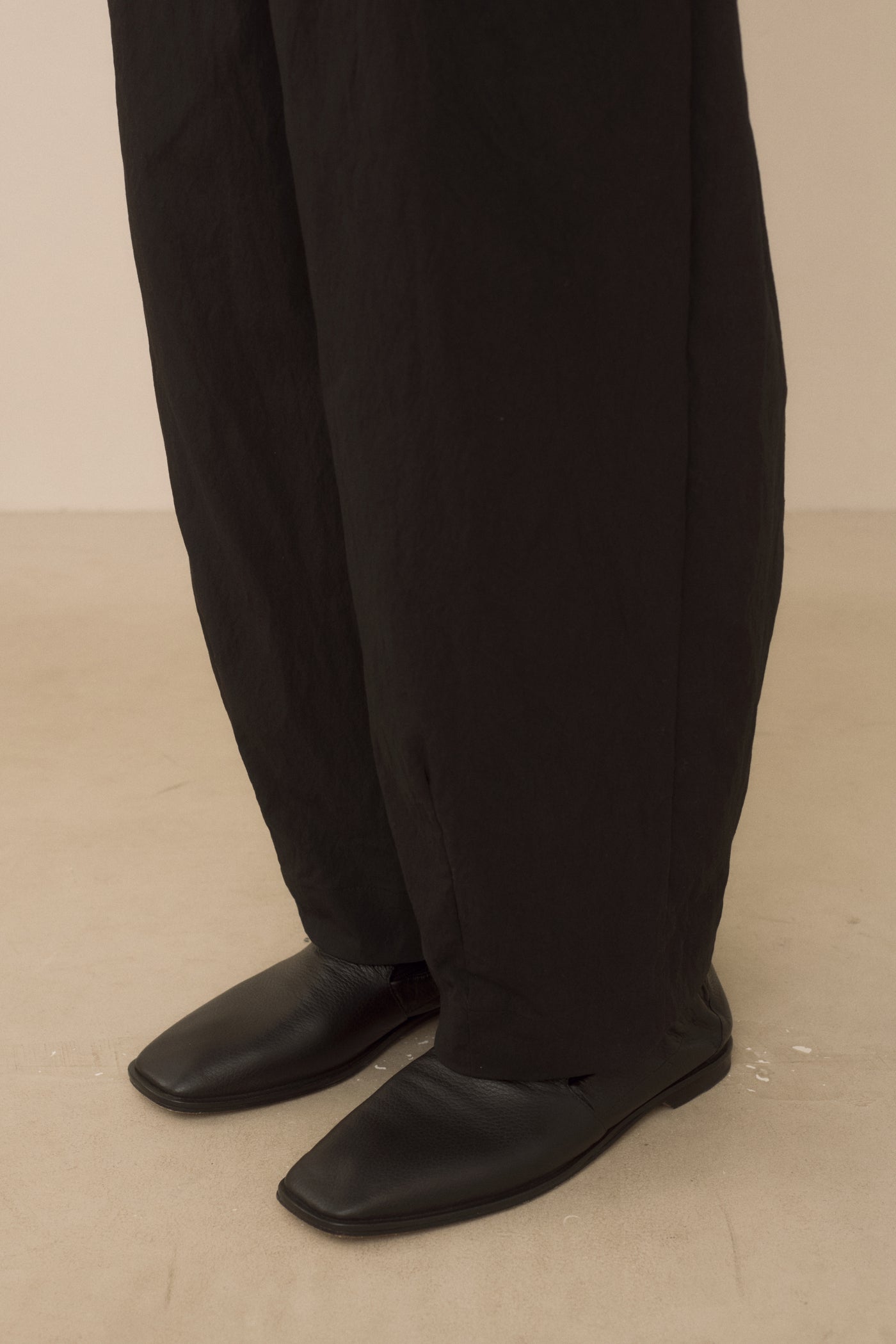 TAPER TROUSER