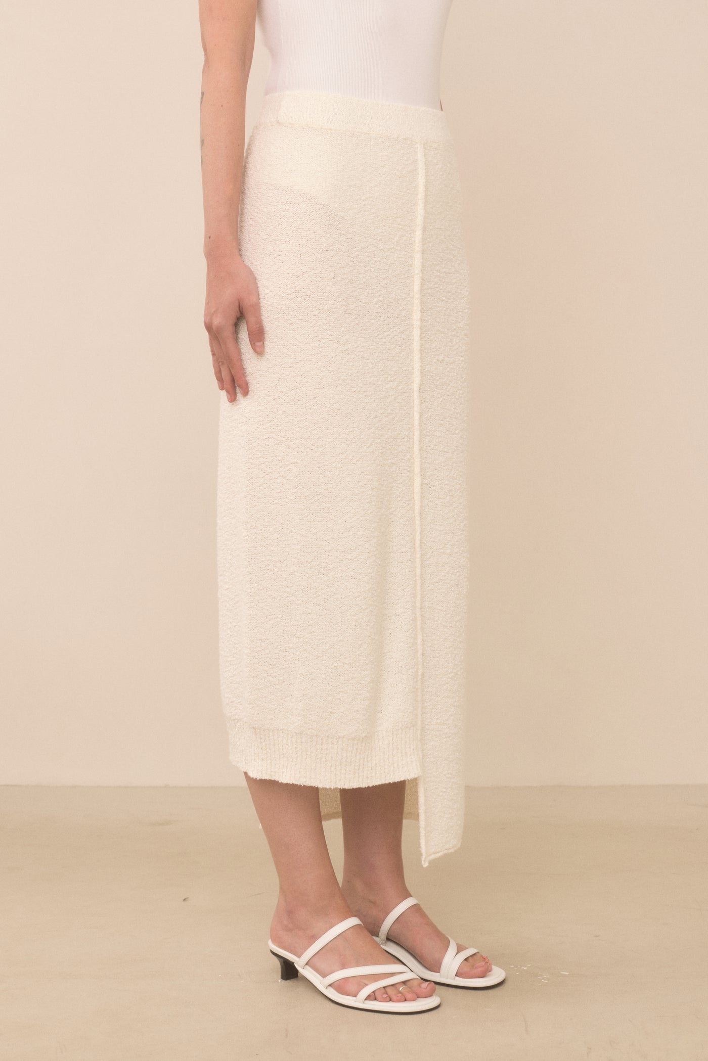 BOUCLE SKIRT