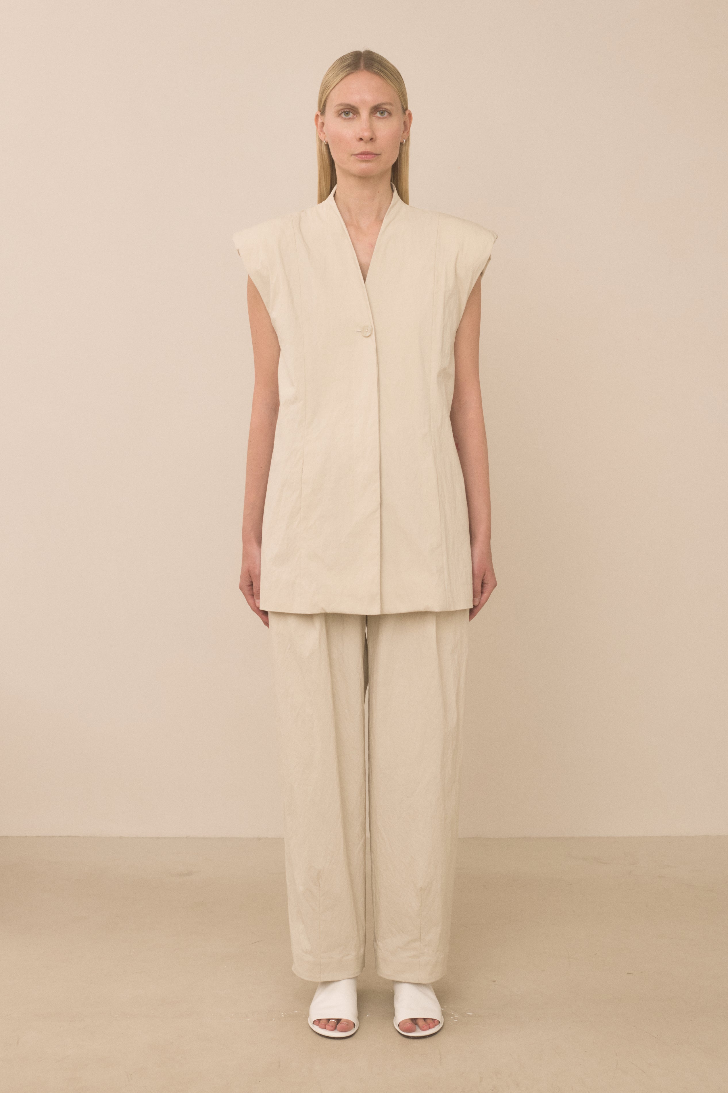 SHOULDER GILET