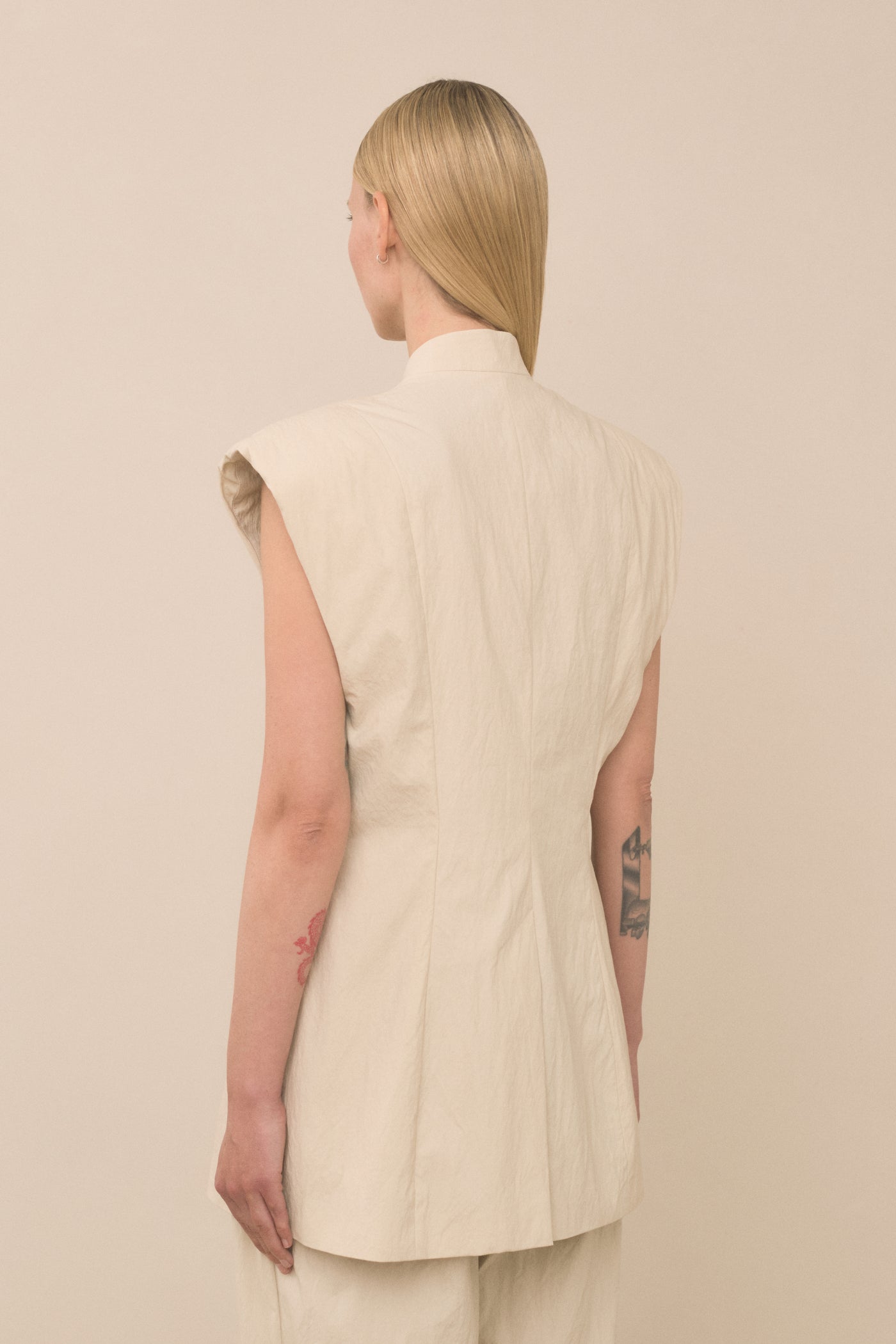 SHOULDER GILET