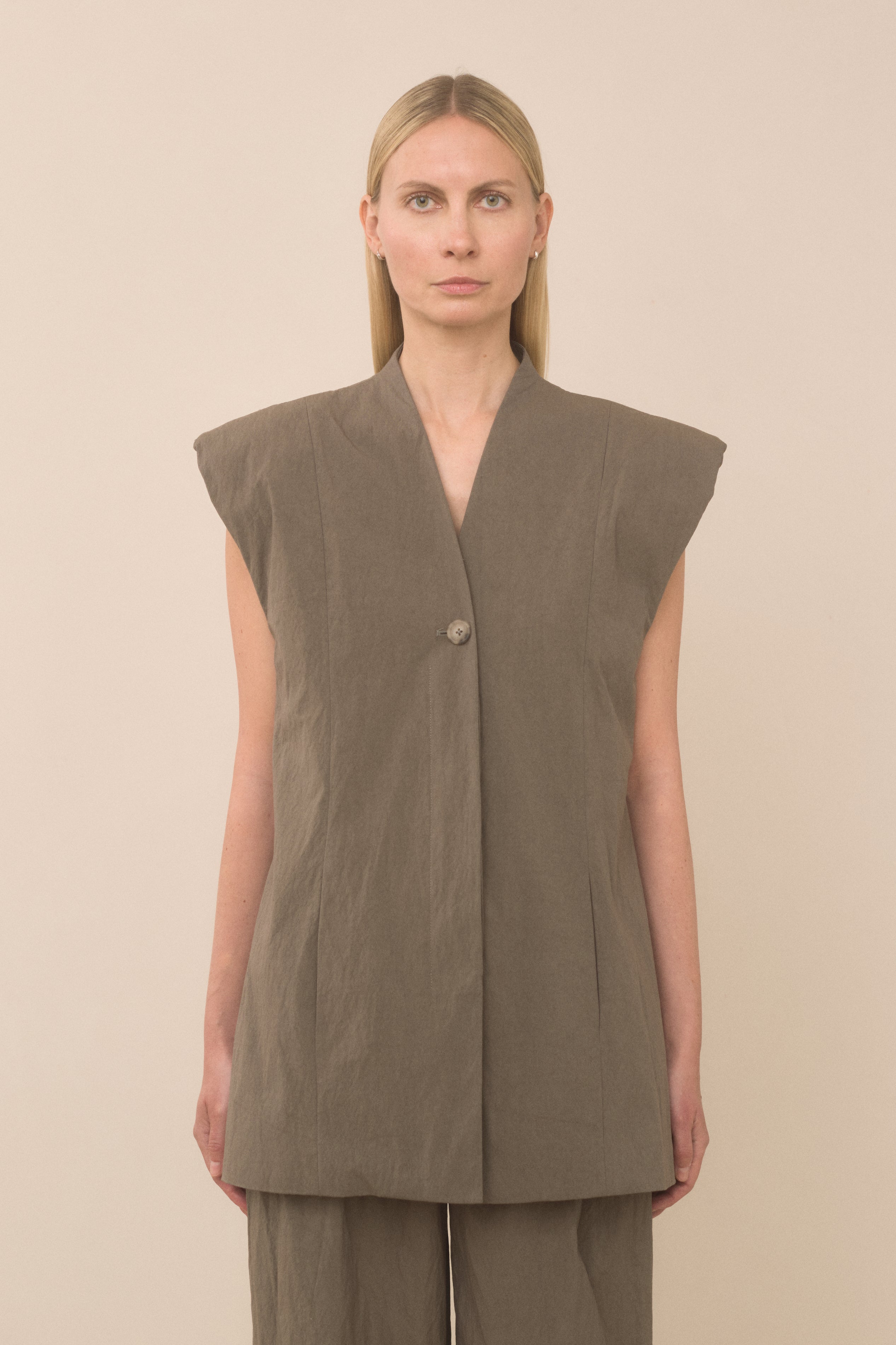 SHOULDER GILET