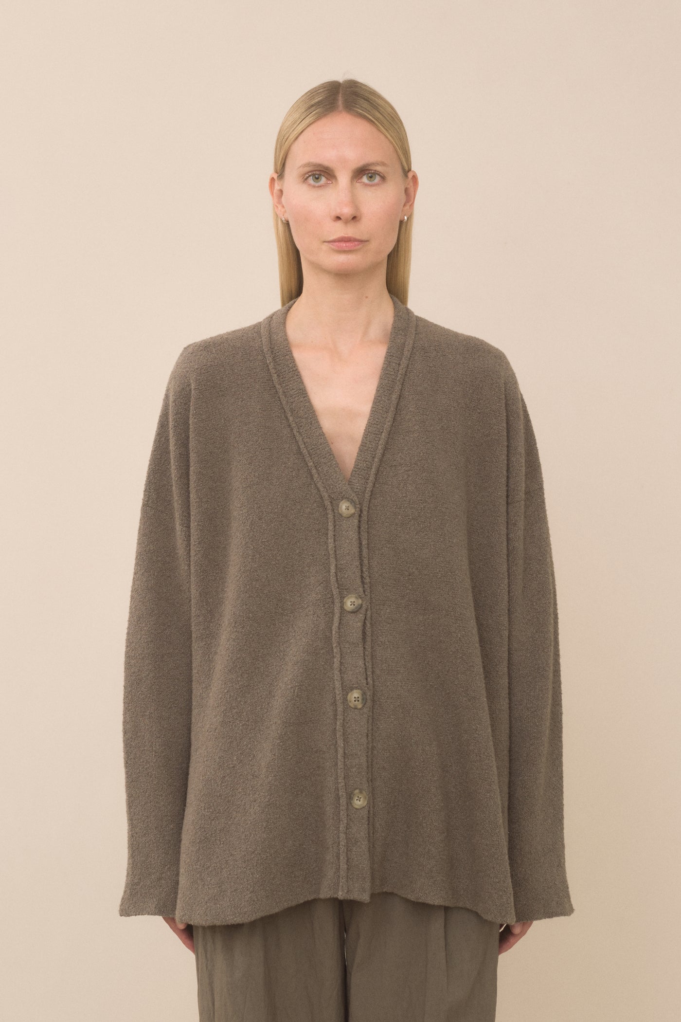 SHORT UZBEK CARDIGAN SPF26