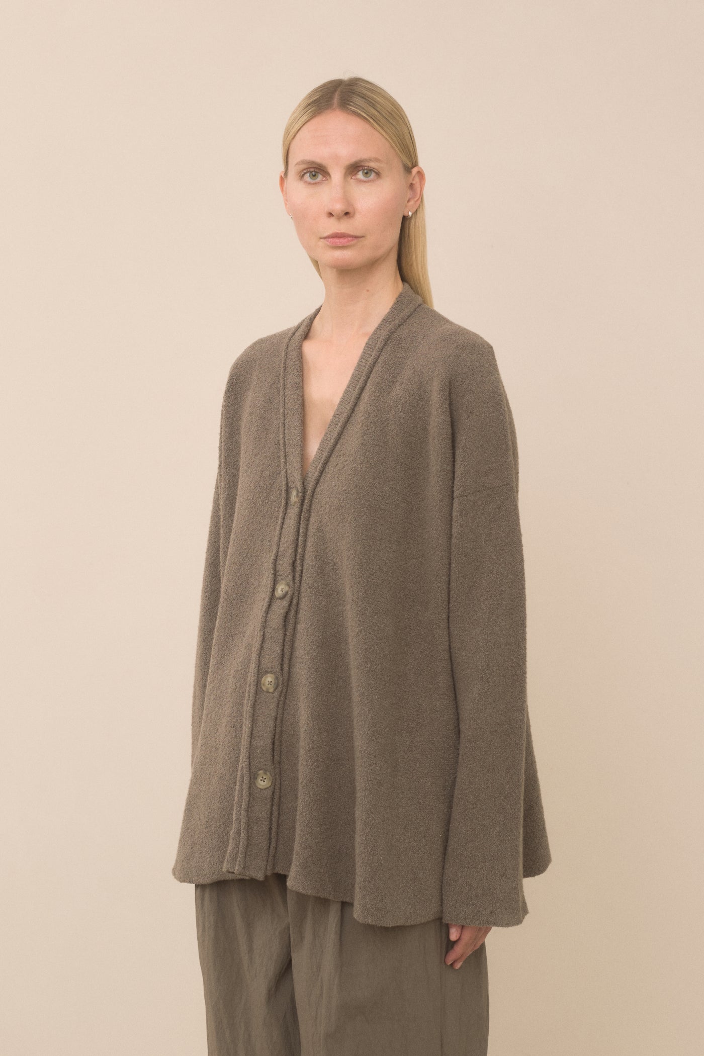 SHORT UZBEK CARDIGAN SPF26