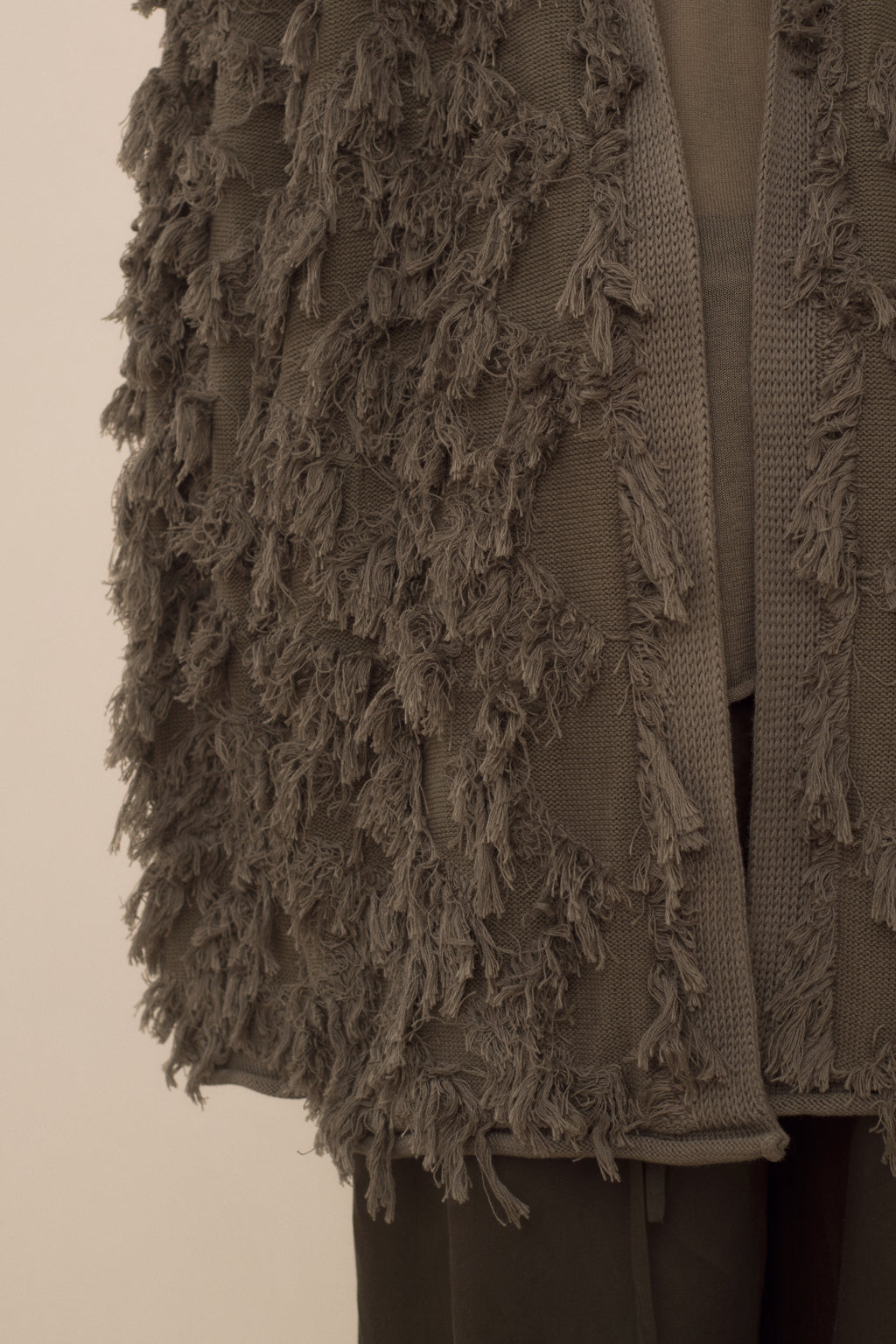 TUFTED CARDIGAN