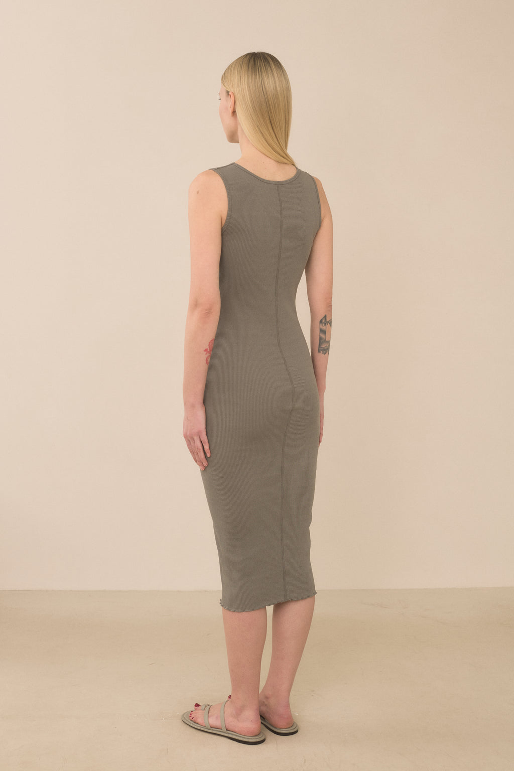 RUFFLE RIB DRESS