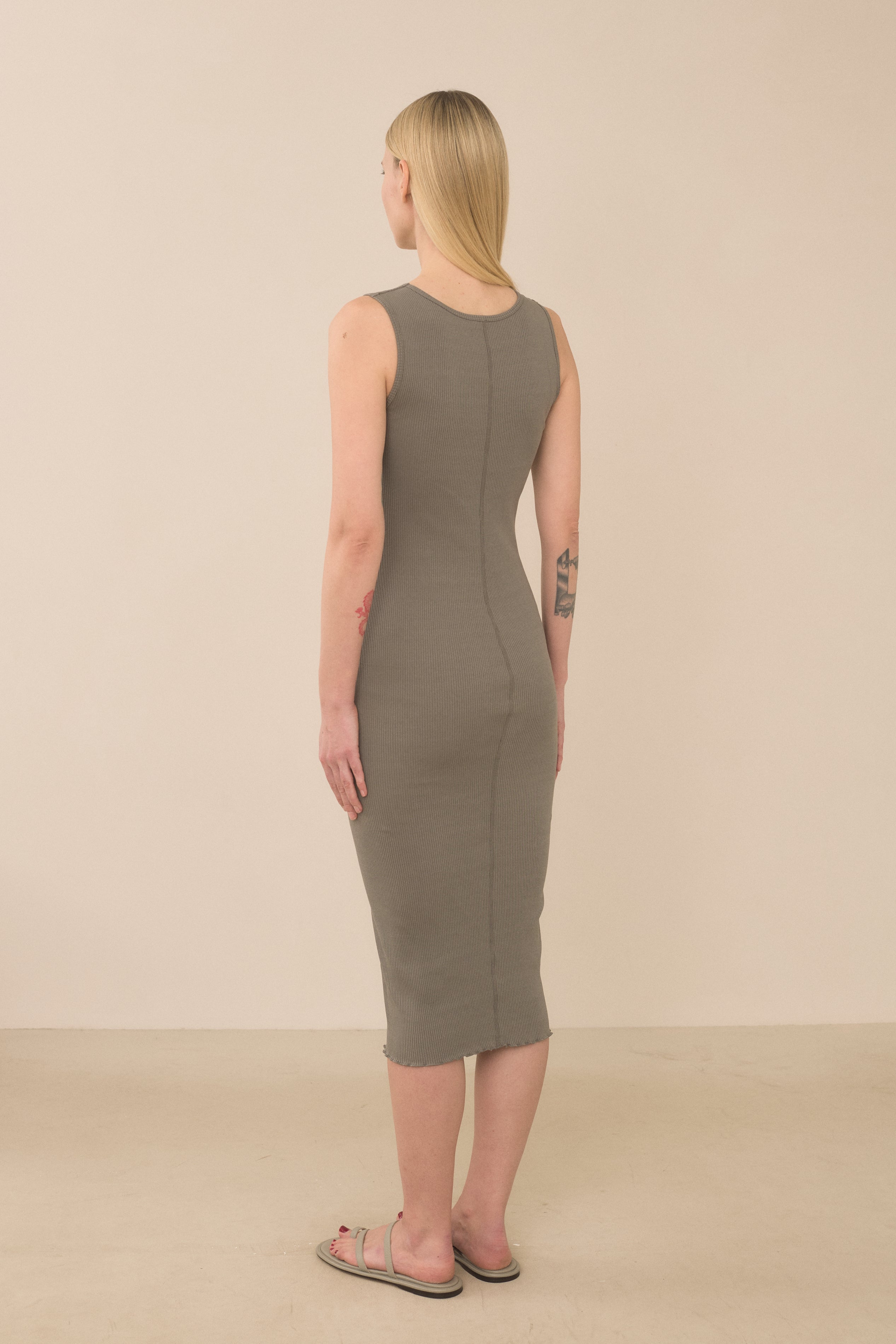RUFFLE RIB DRESS