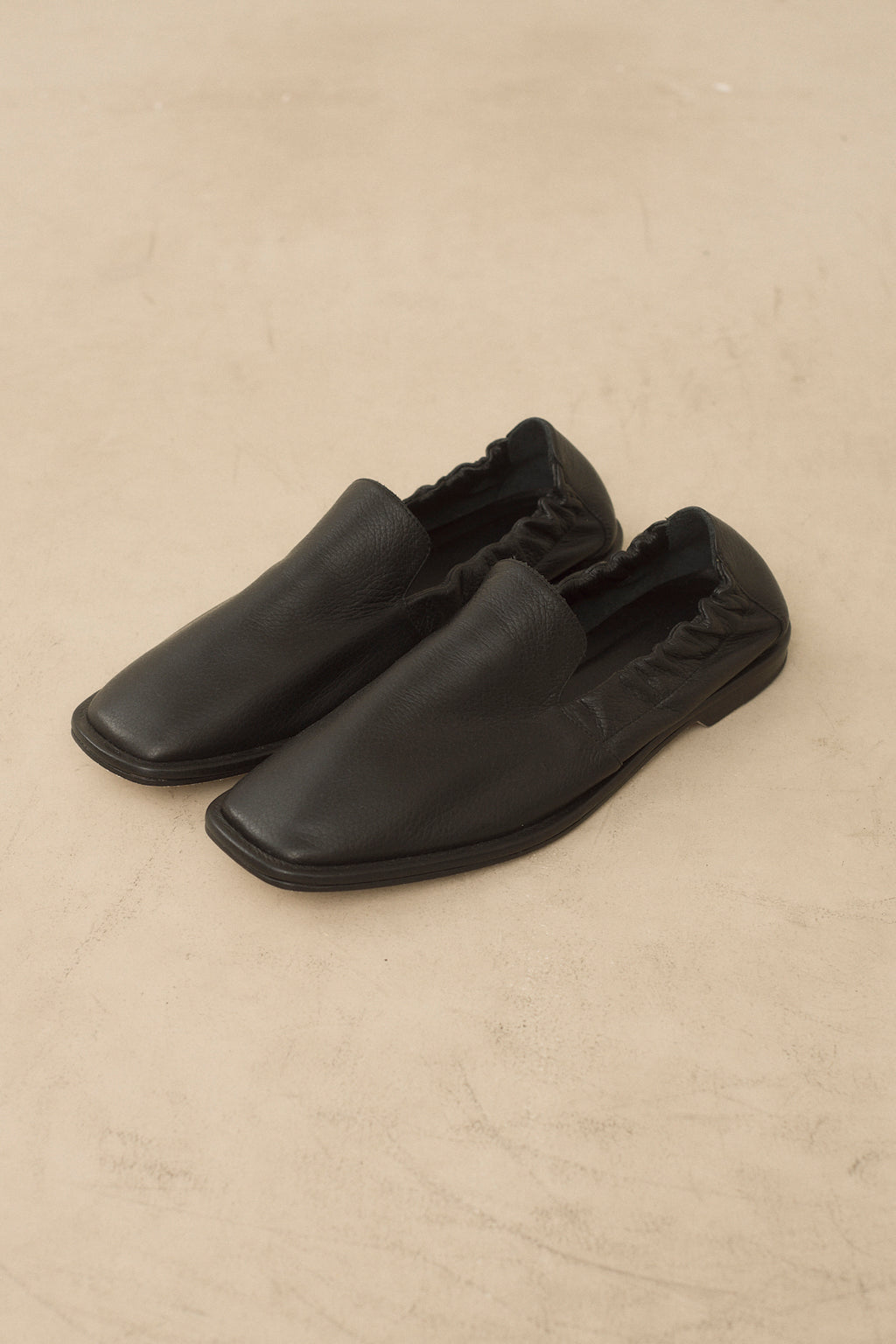 SOFT NEW BANDED LOAFER
