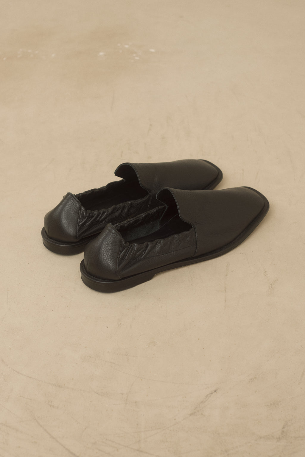 SOFT NEW BANDED LOAFER