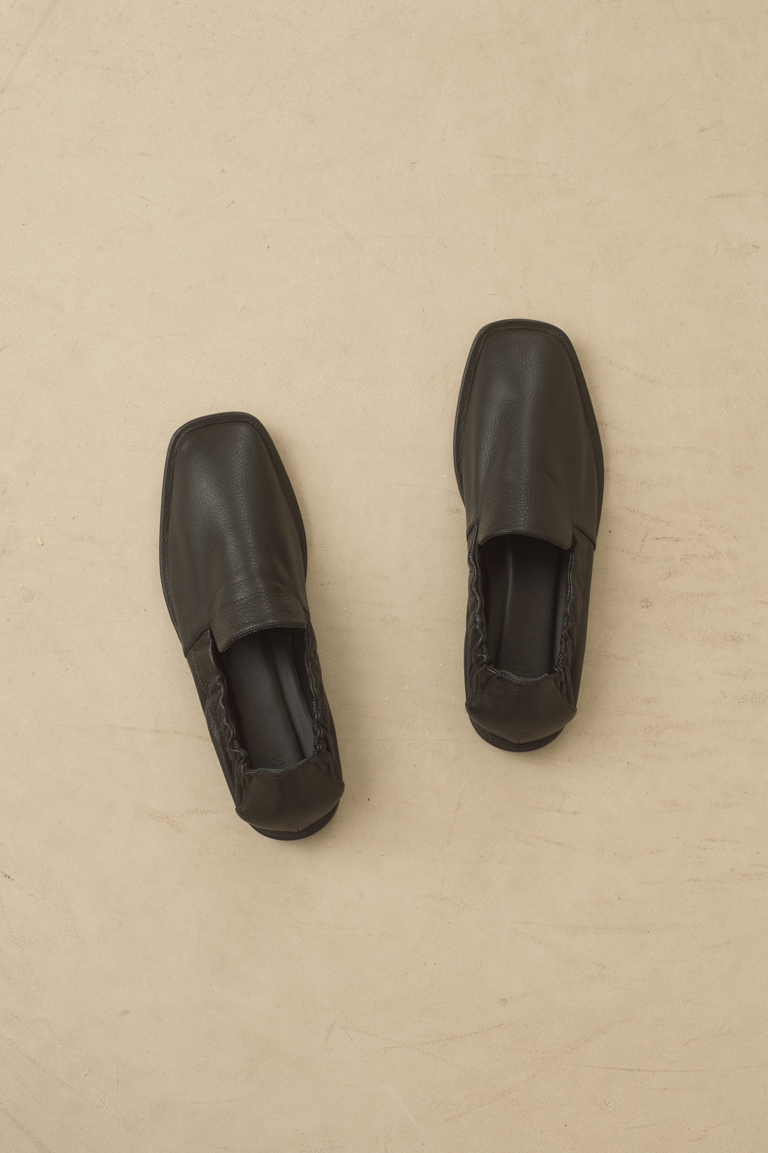 SOFT NEW BANDED LOAFER