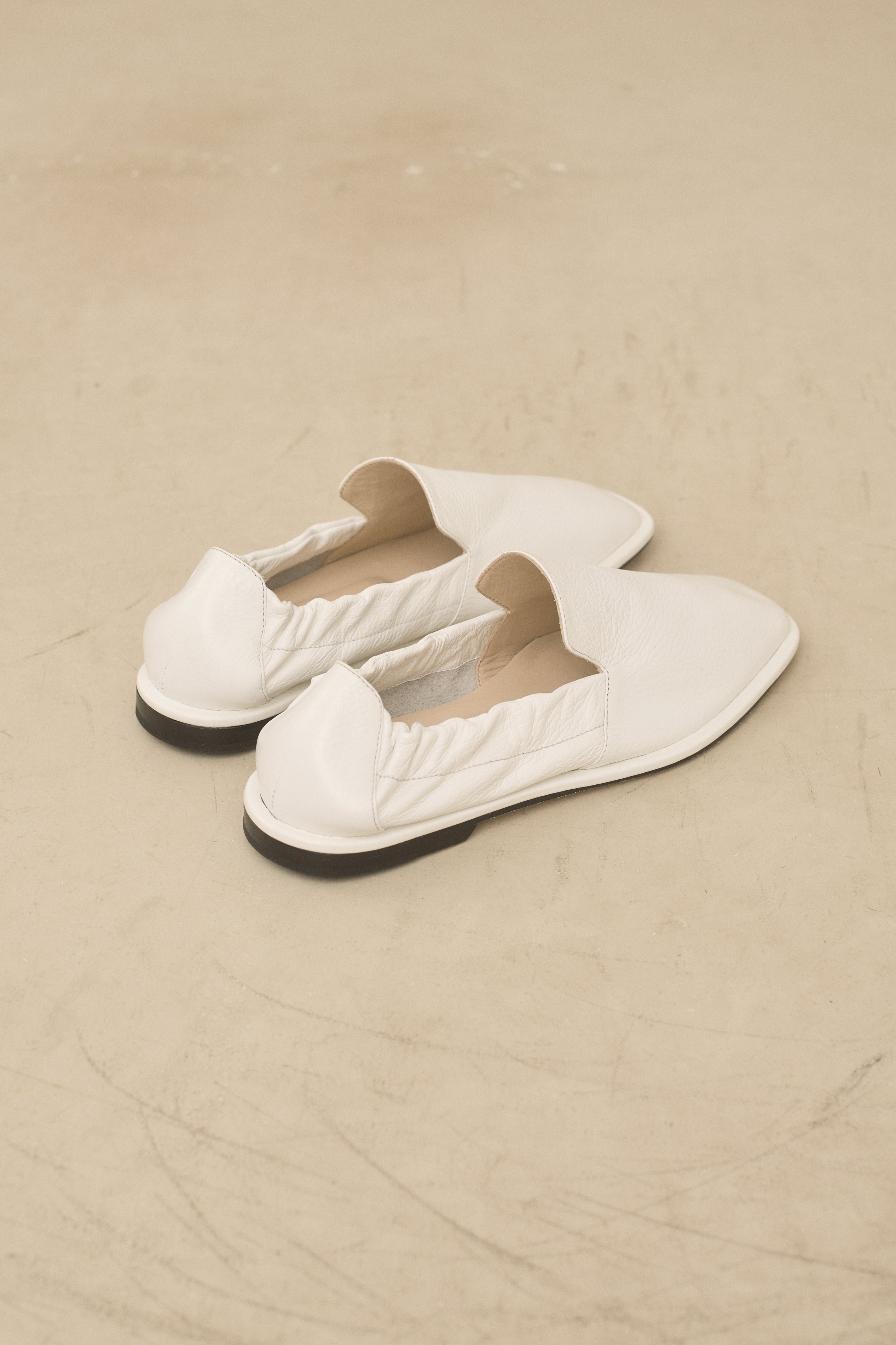 SOFT NEW BANDED LOAFER