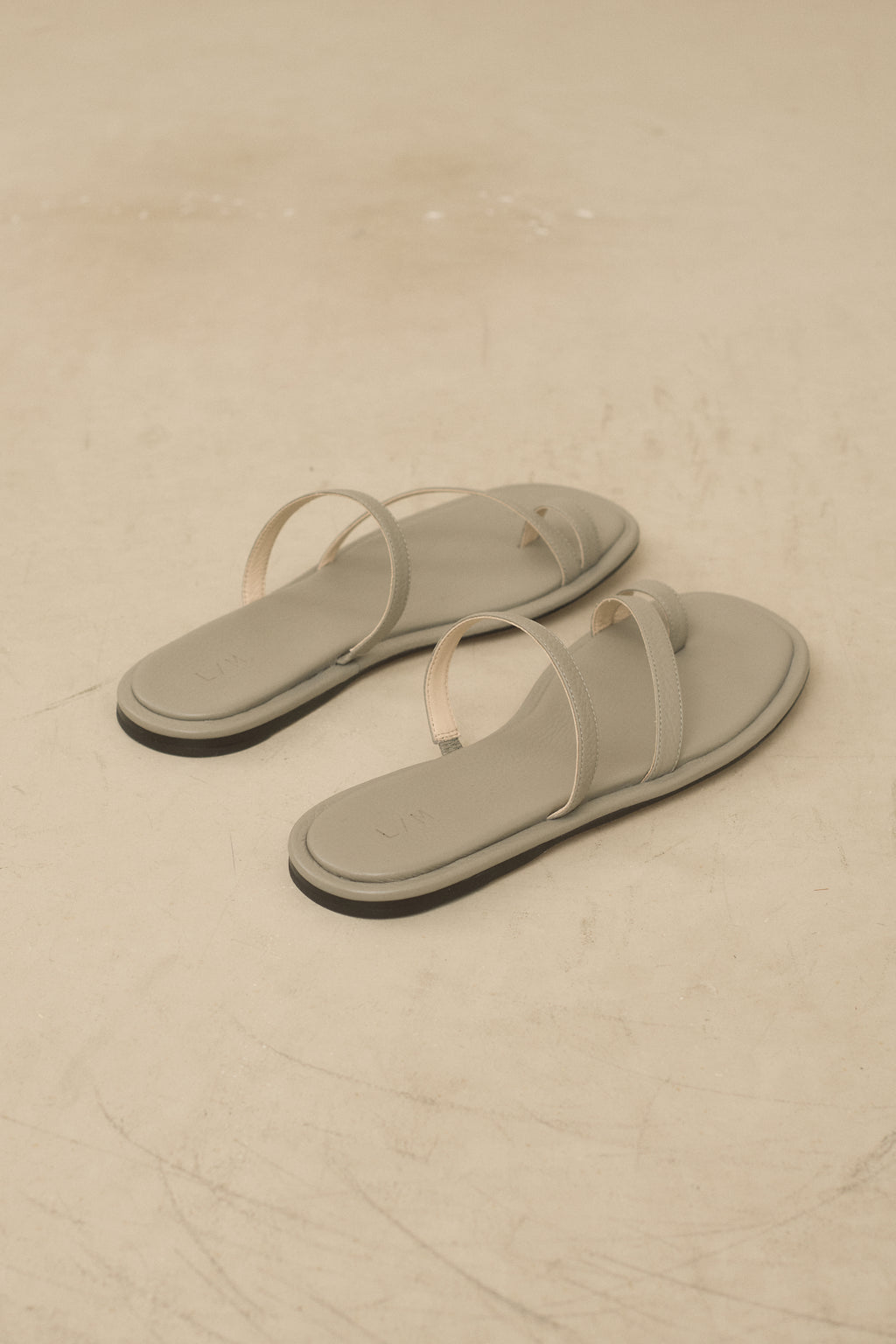 LINE SANDAL