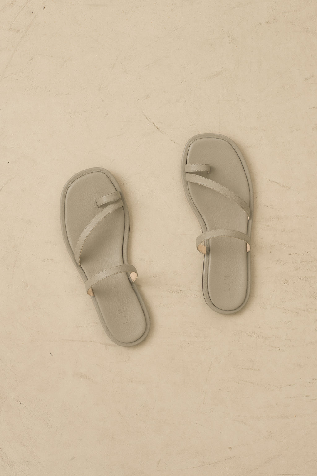 LINE SANDAL