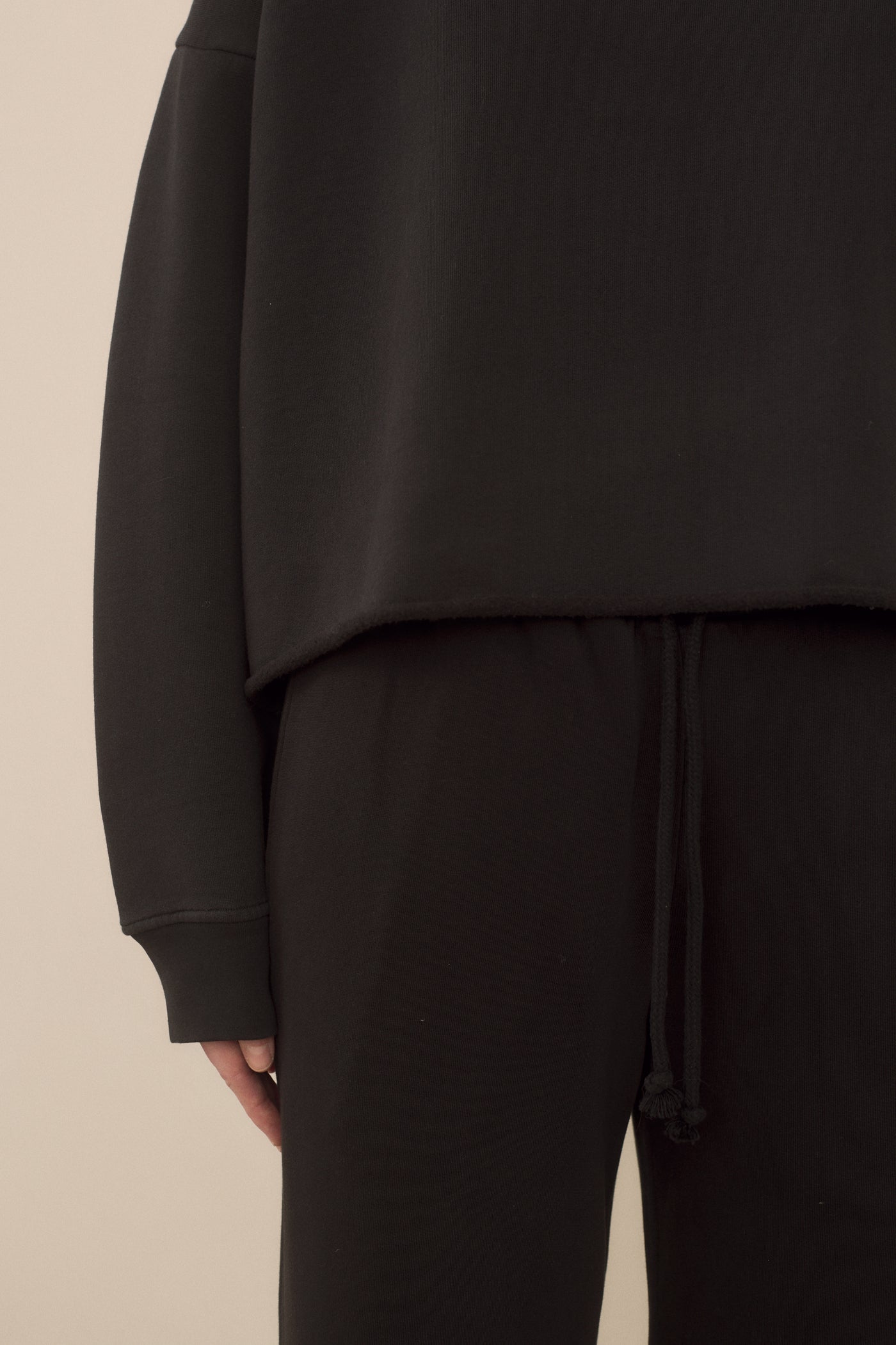 FLEECE CREWNECK