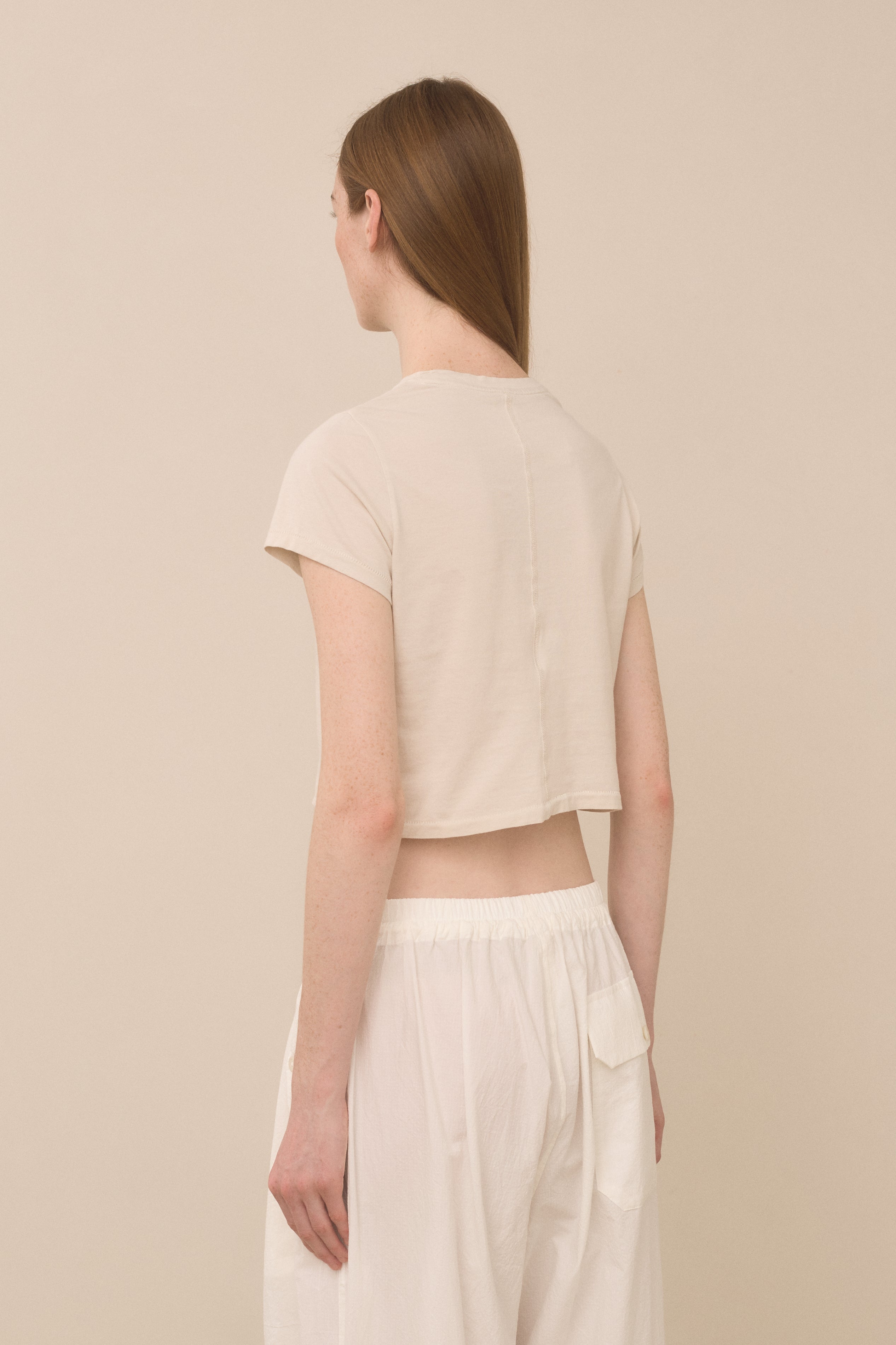 FINE CROP TEE
