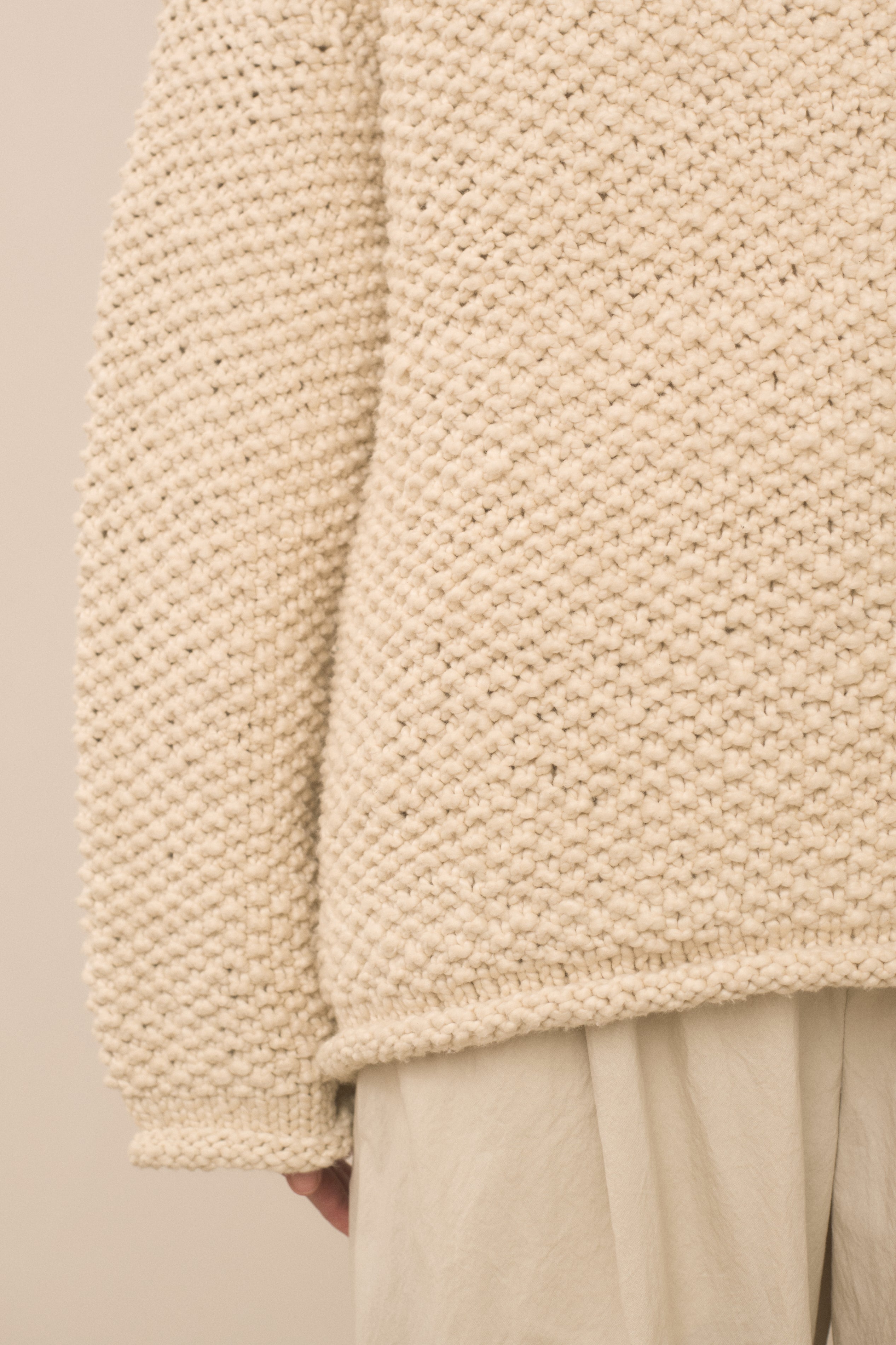 HANDKNIT CREPE ROLLNECK