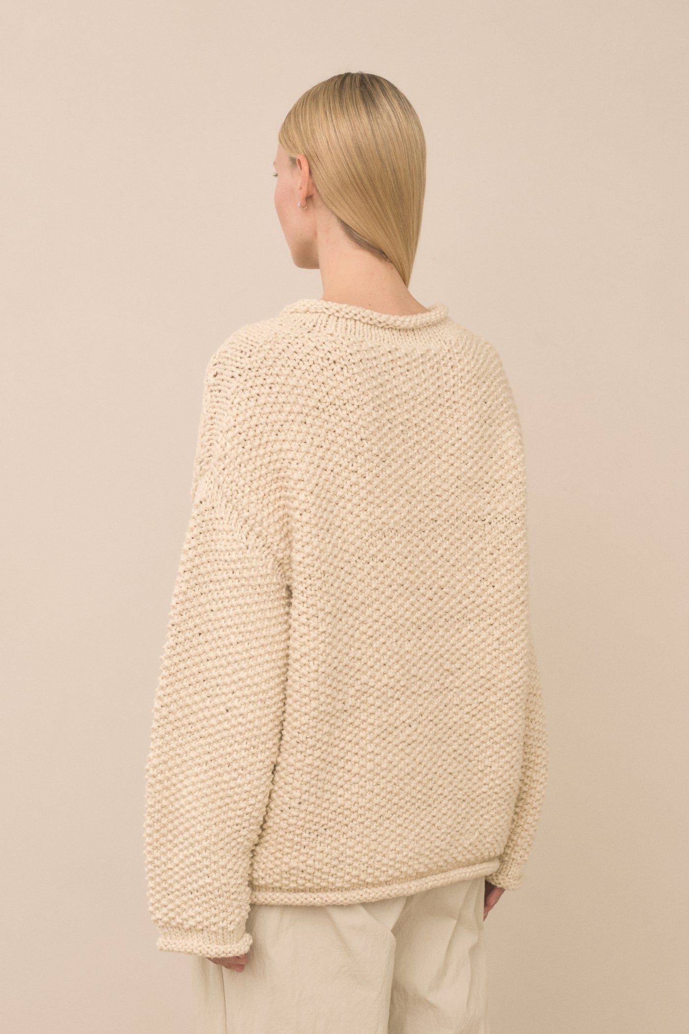 HANDKNIT CREPE ROLLNECK