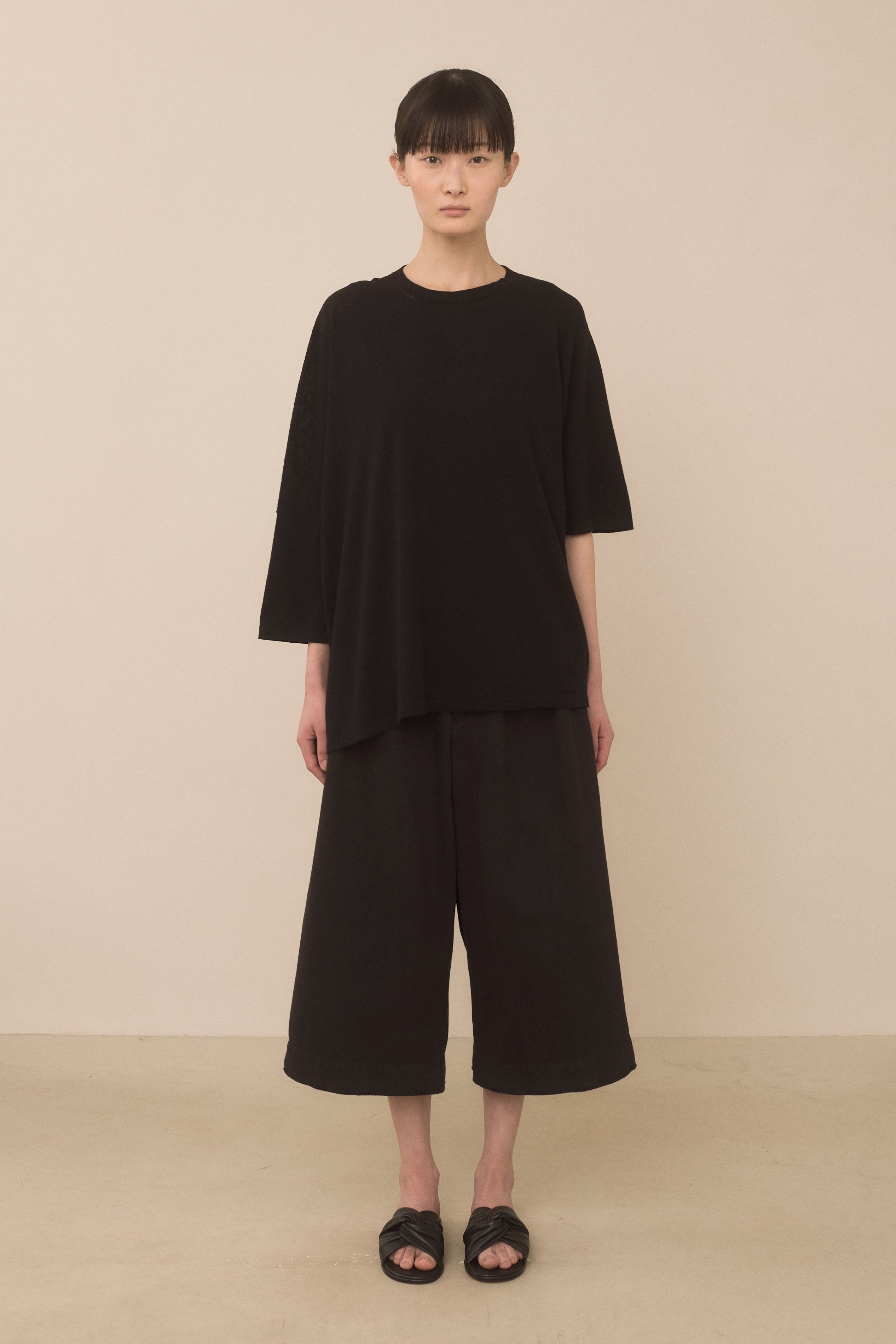 ASKEW TEE