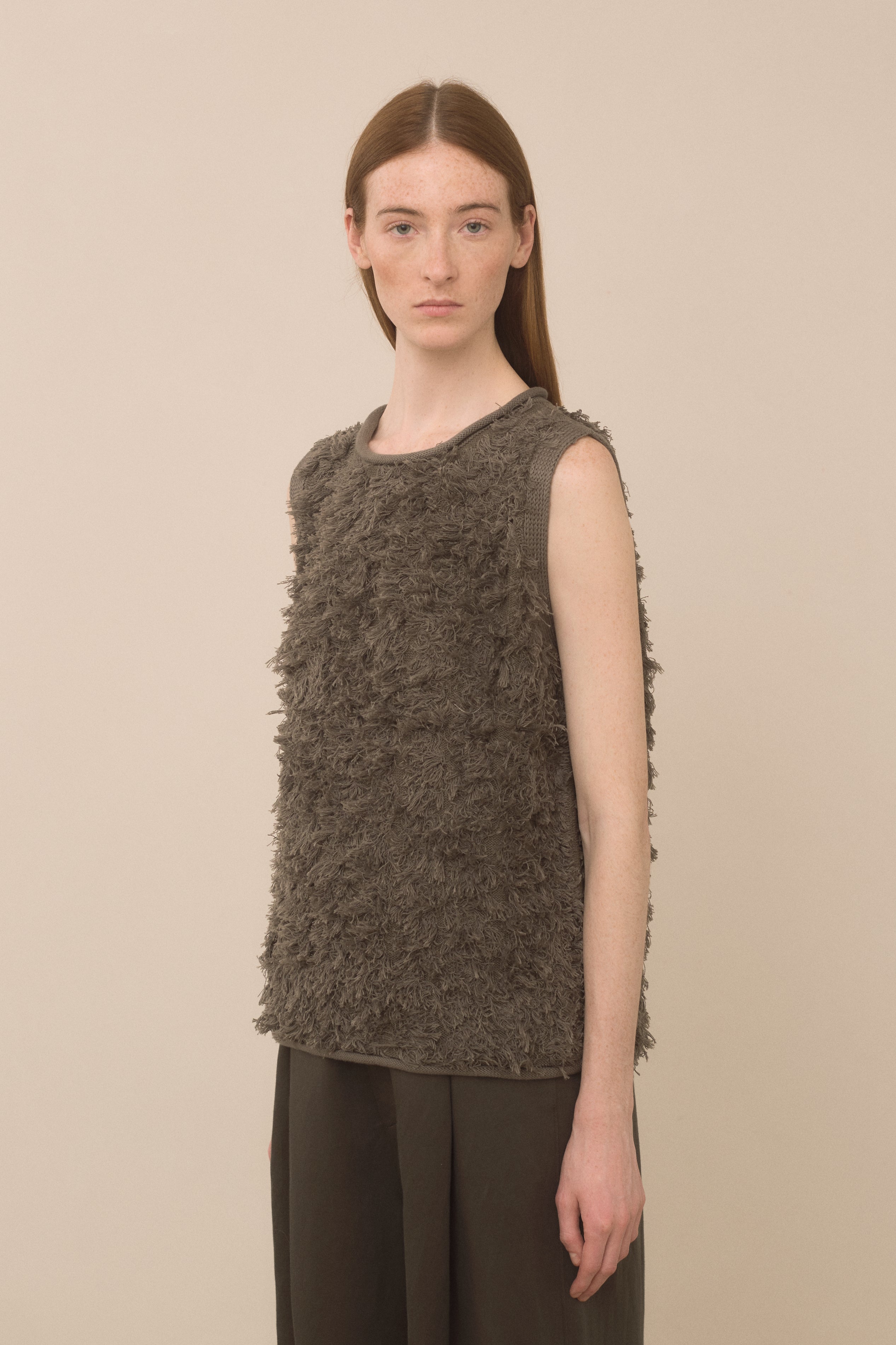 TUFTED SHELL