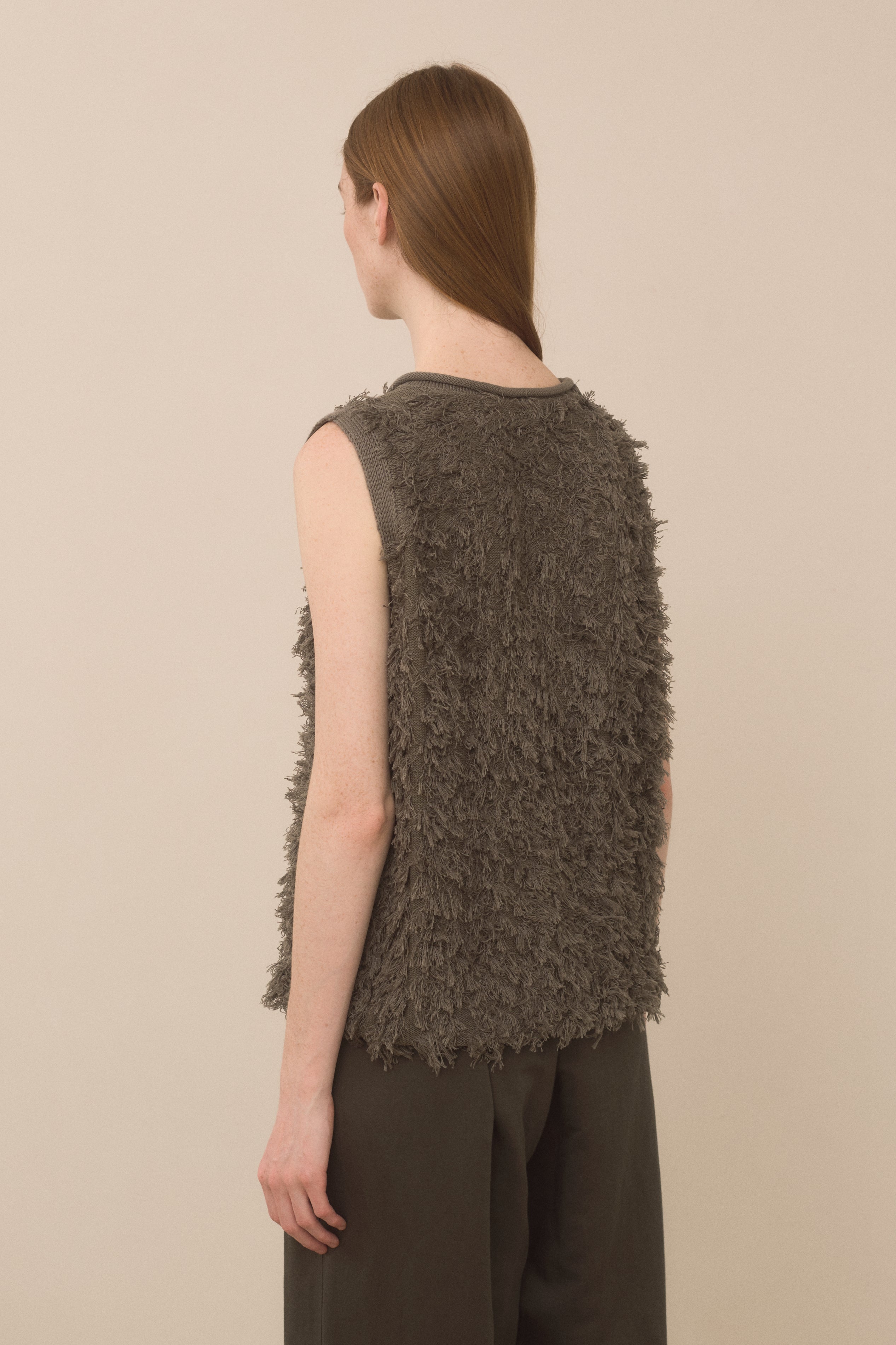TUFTED SHELL