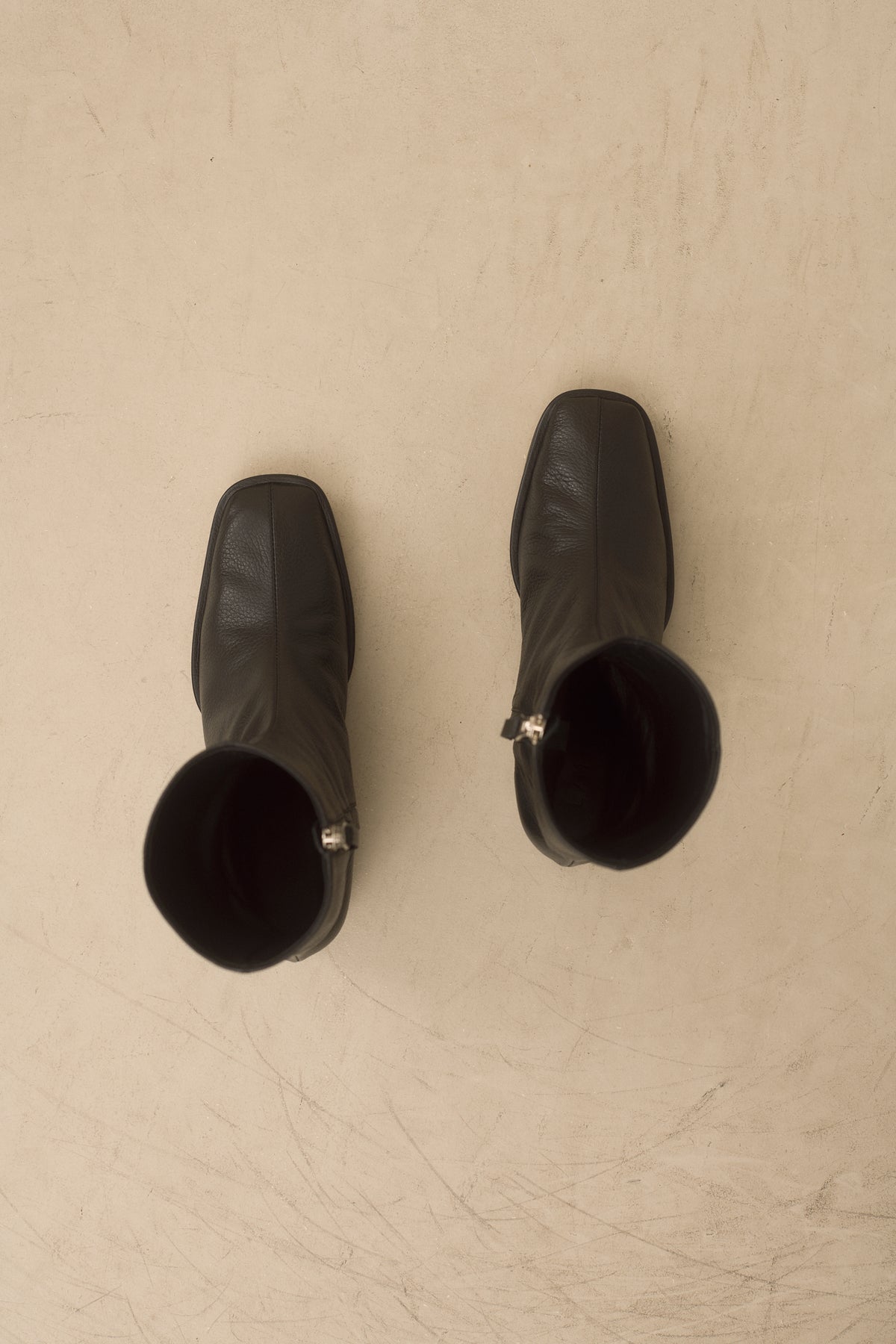 SQUARE ARCH BOOT