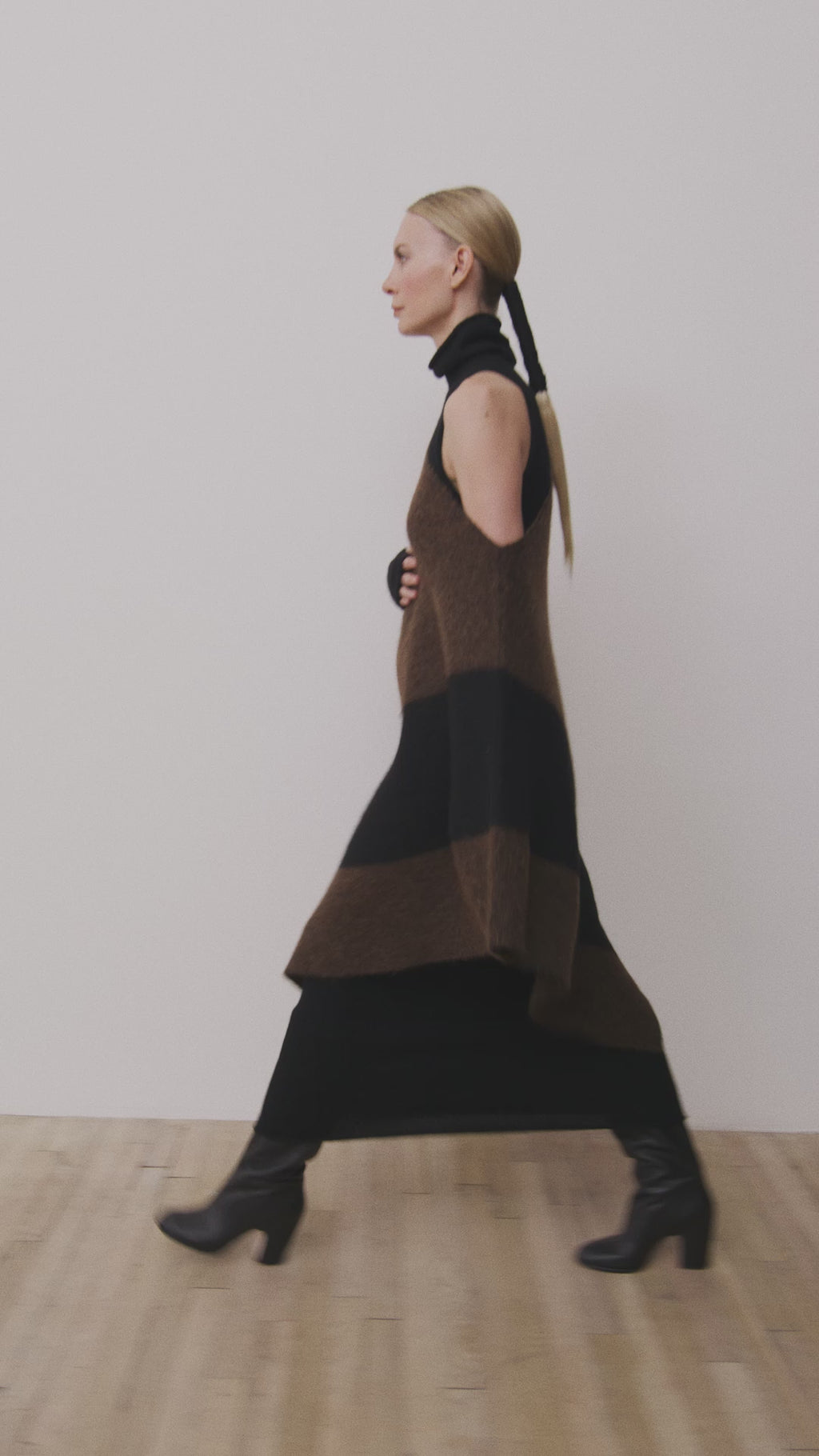BLOCK PONCHO